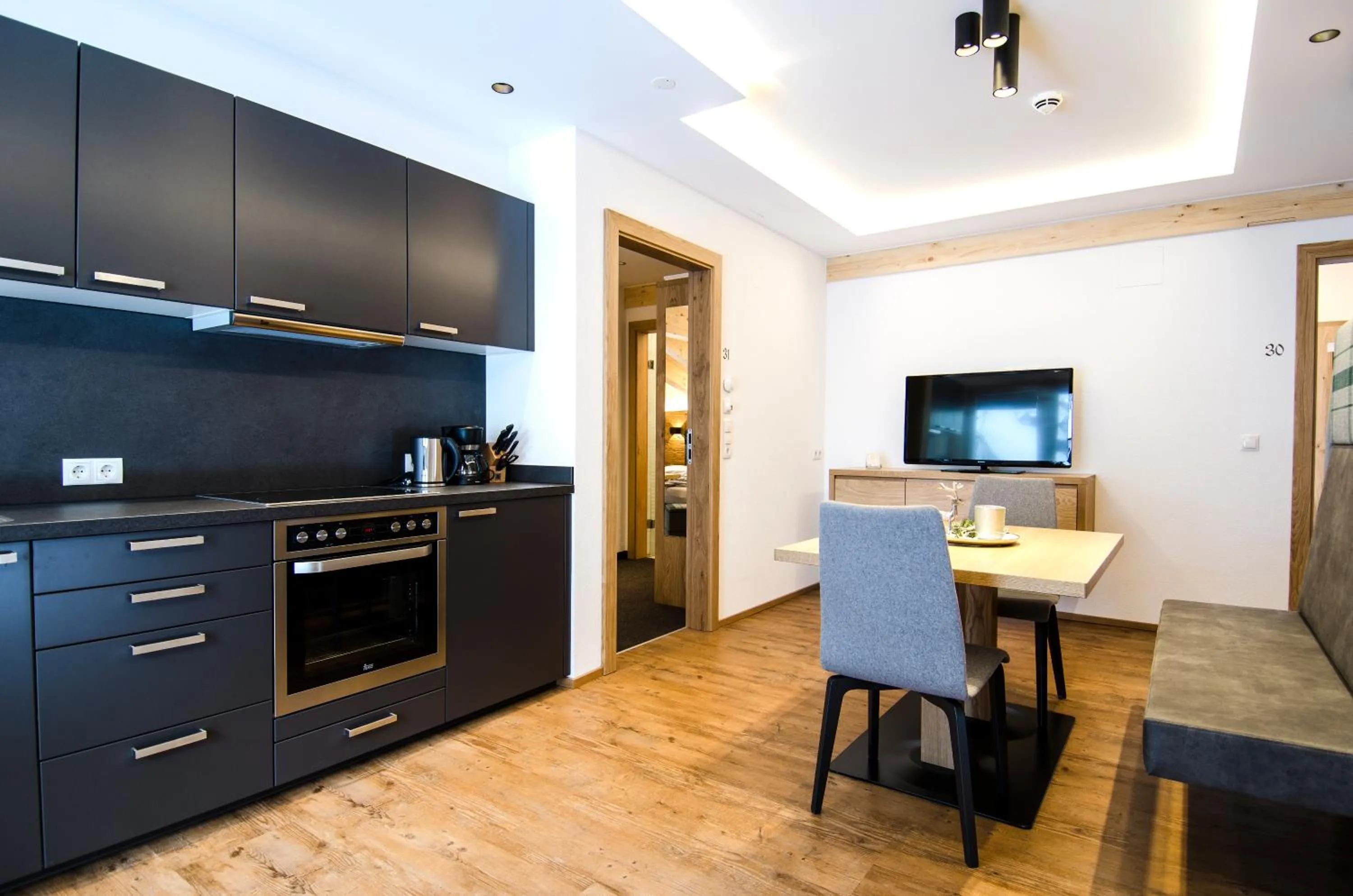 Kitchen or kitchenette in Hotel Garni Persutt