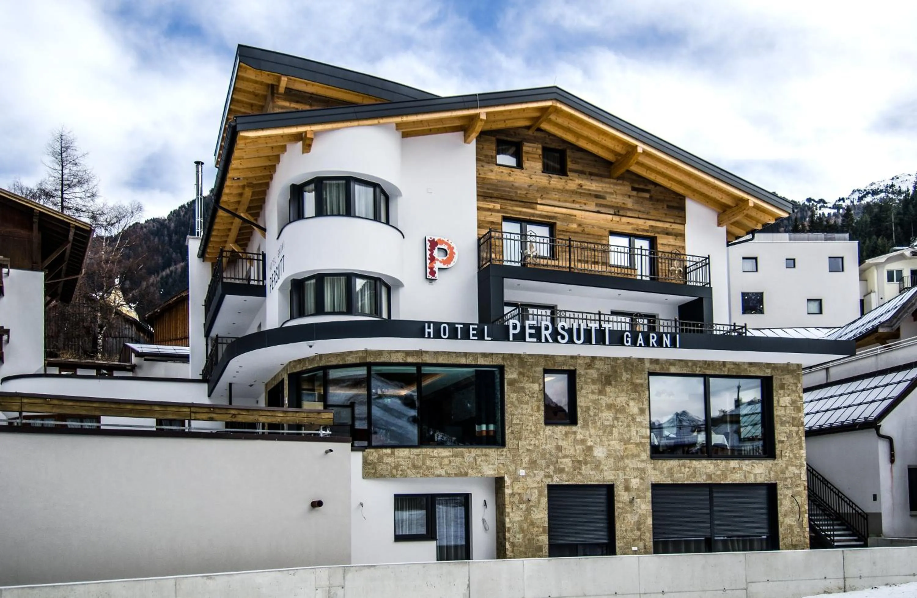 Property building in Hotel Garni Persutt