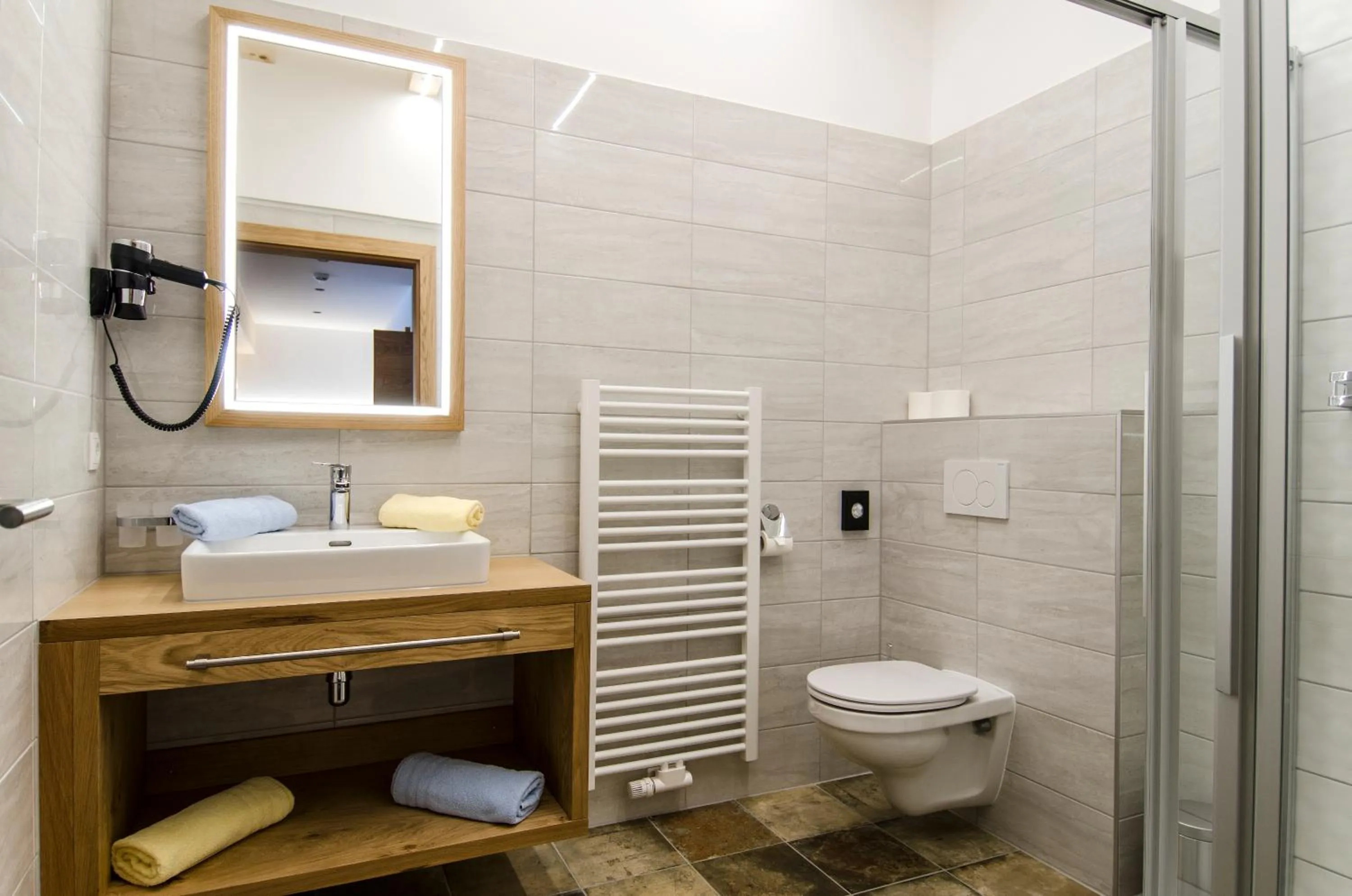 Shower in Hotel Garni Persutt