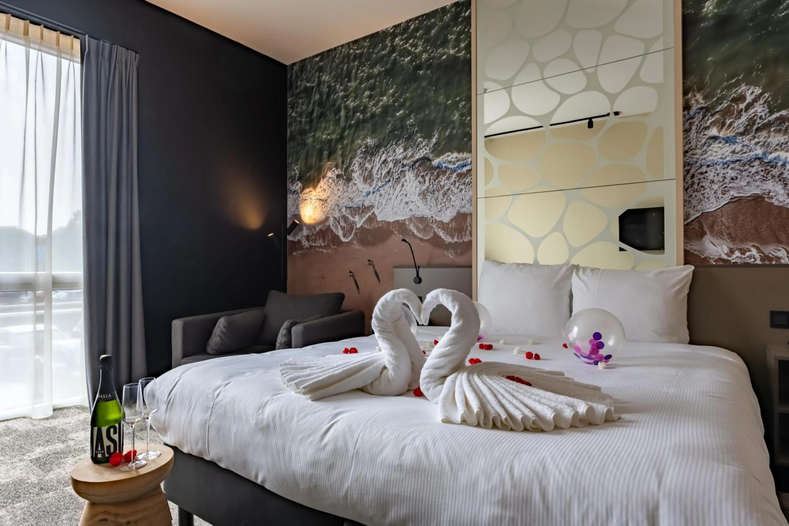 Bed in Waterstate Wellness hotel Goes