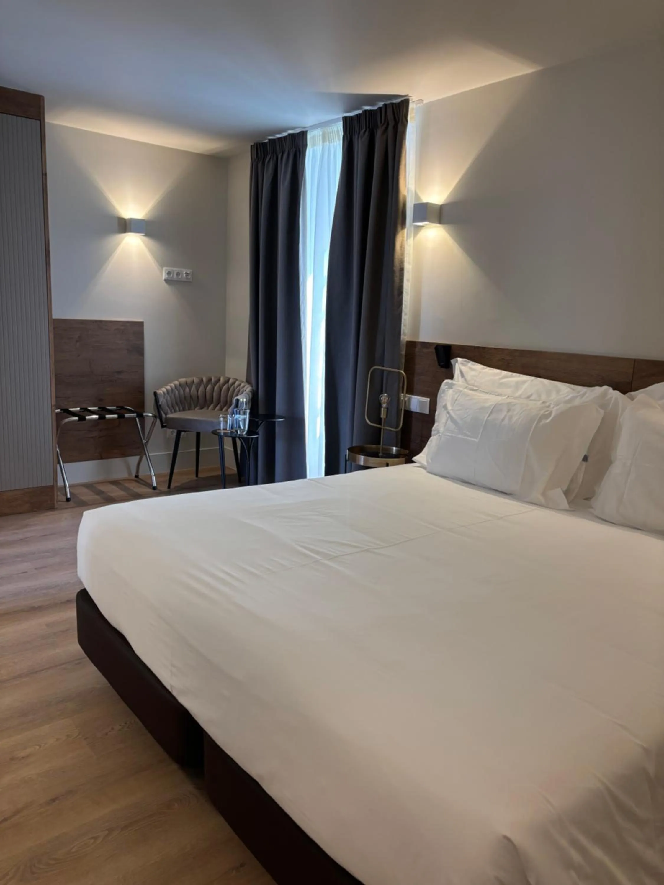 Bedroom, Bed in Azores Book Hotel