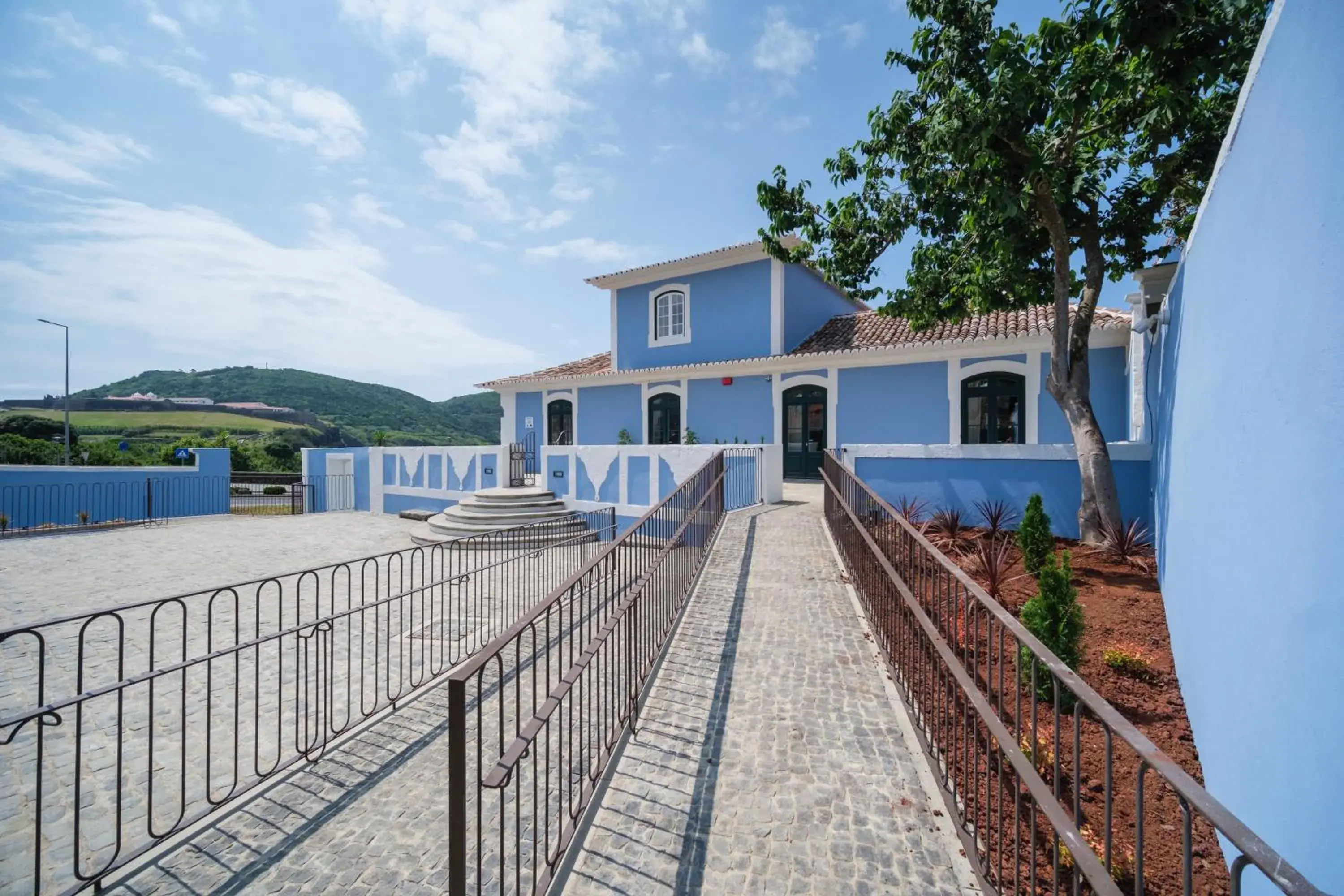 Property building in Azores Book Hotel Property building in Azores Book Hotel