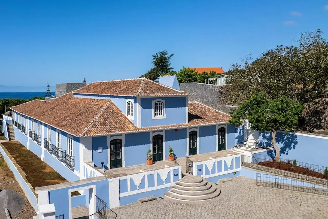 Property building in Azores Book Hotel Property building in Azores Book Hotel