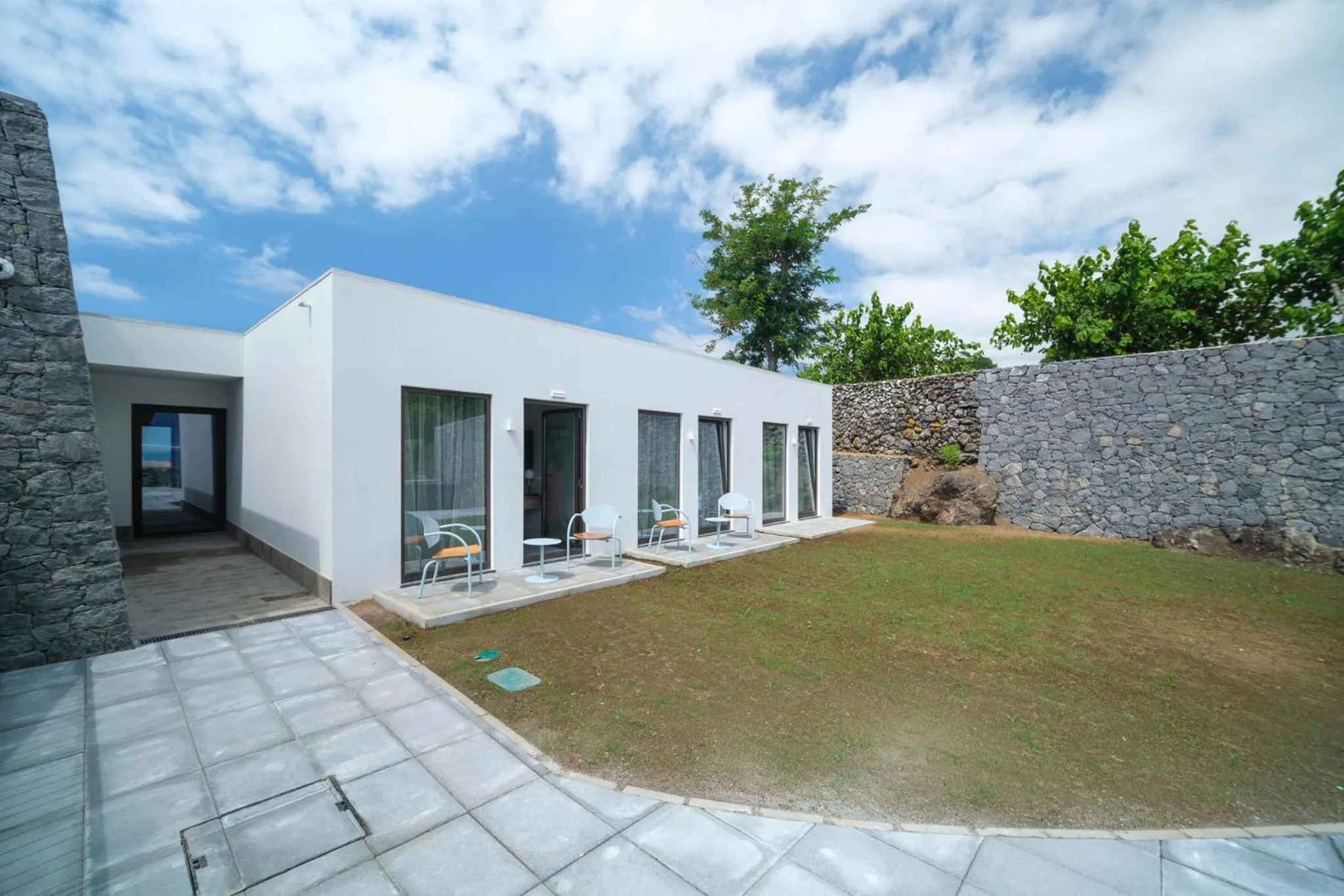 Property building in Azores Book Hotel