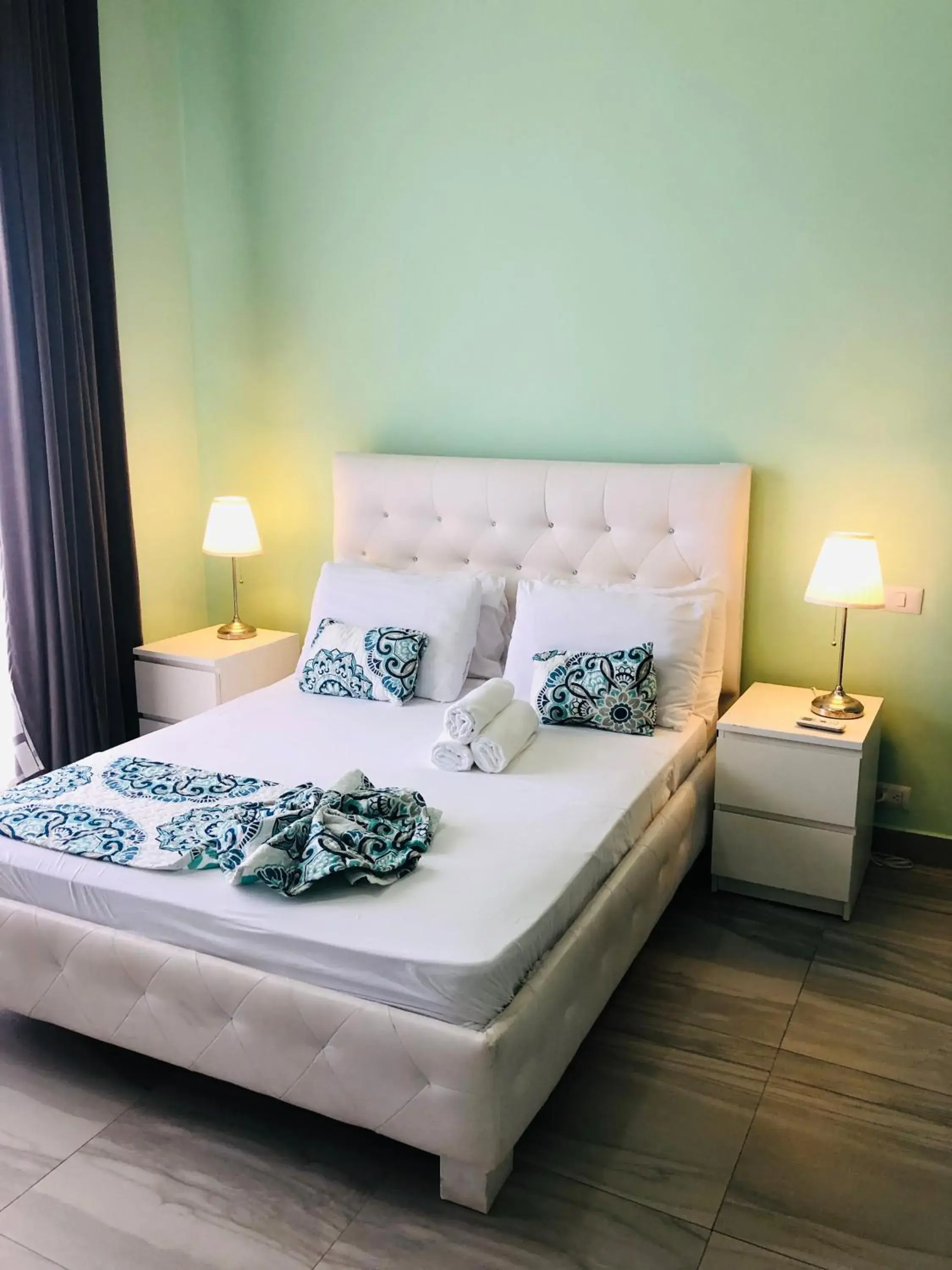 Bed in Ducassi Rooftop Pool Suites Beach Club and SPA Bed in Ducassi Rooftop Pool Suites Beach Club and SPA