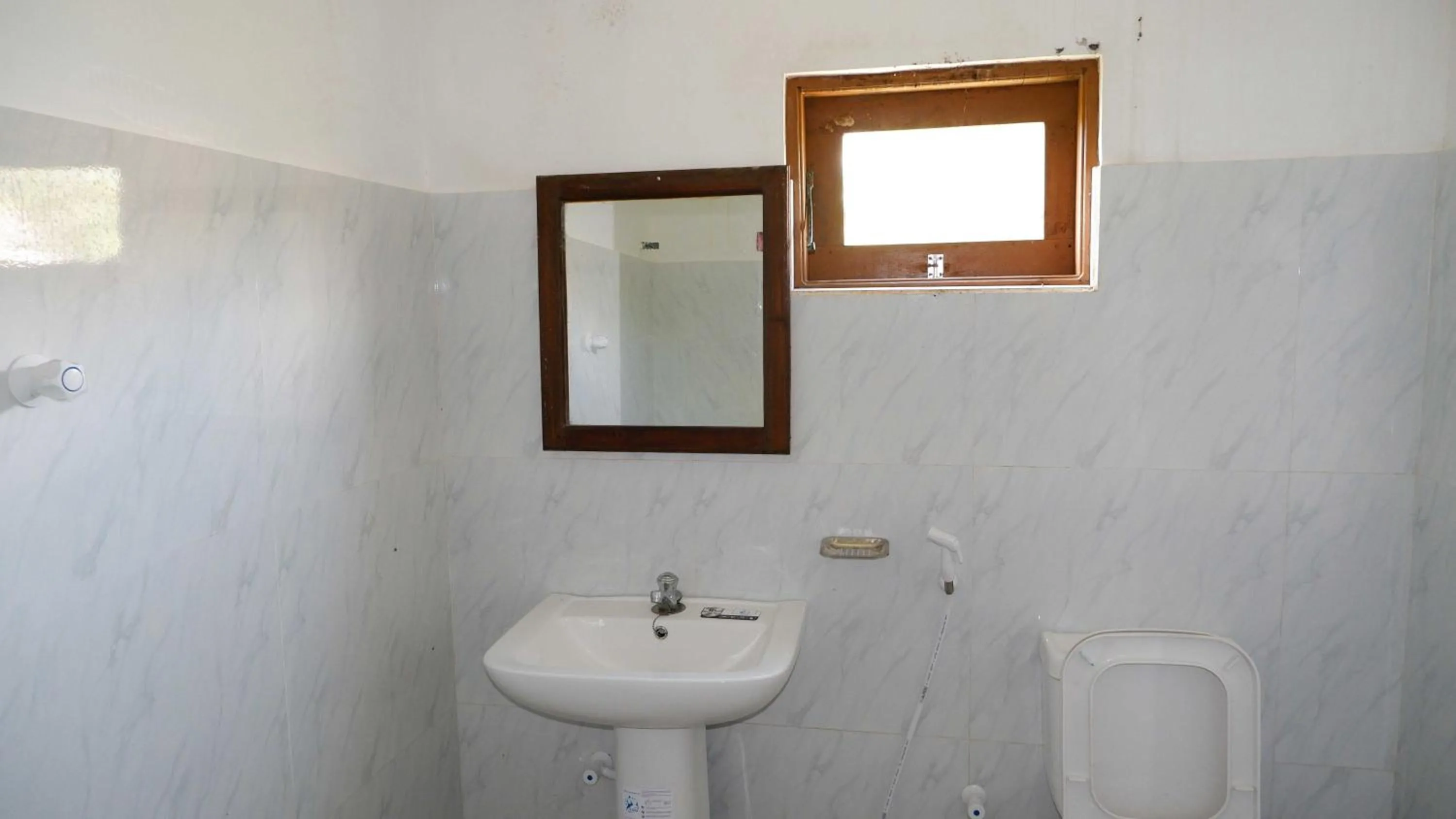 Toilet in Attale Resort
