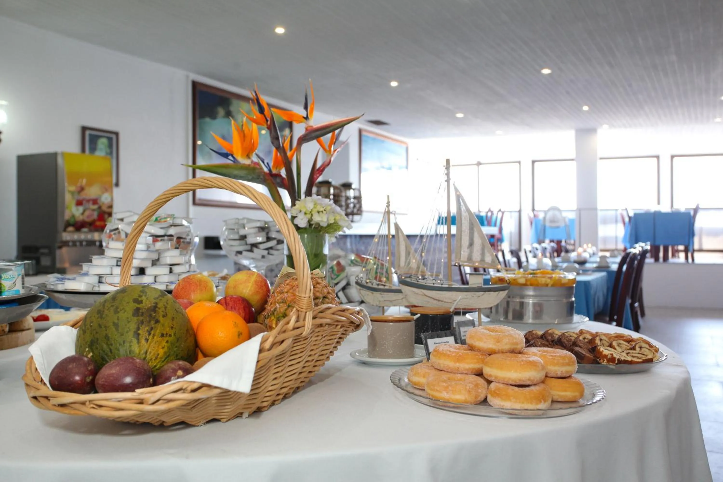 Buffet breakfast in Aparthotel Barracuda