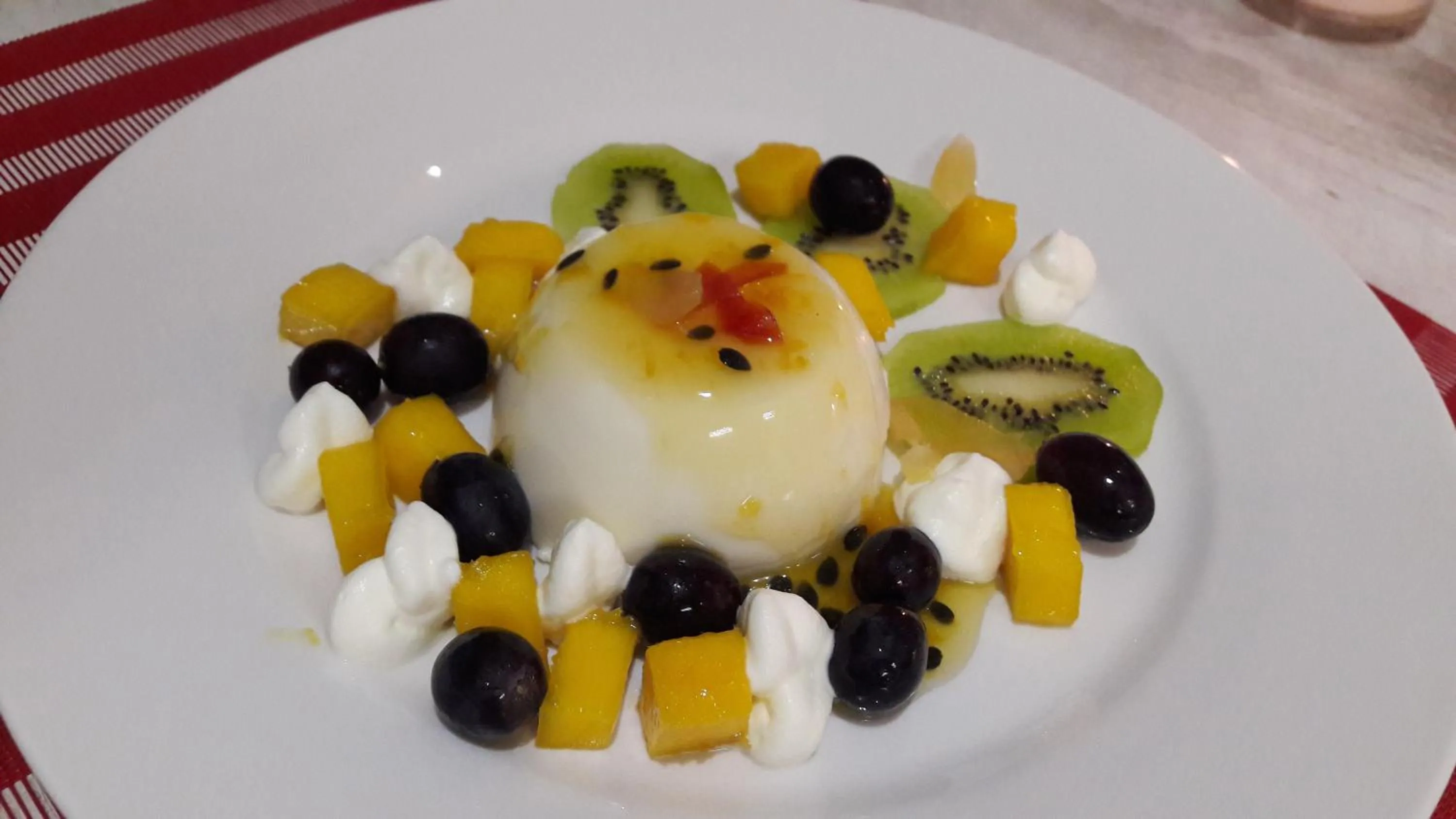 Restaurant/places to eat in Be-Still Accommodation