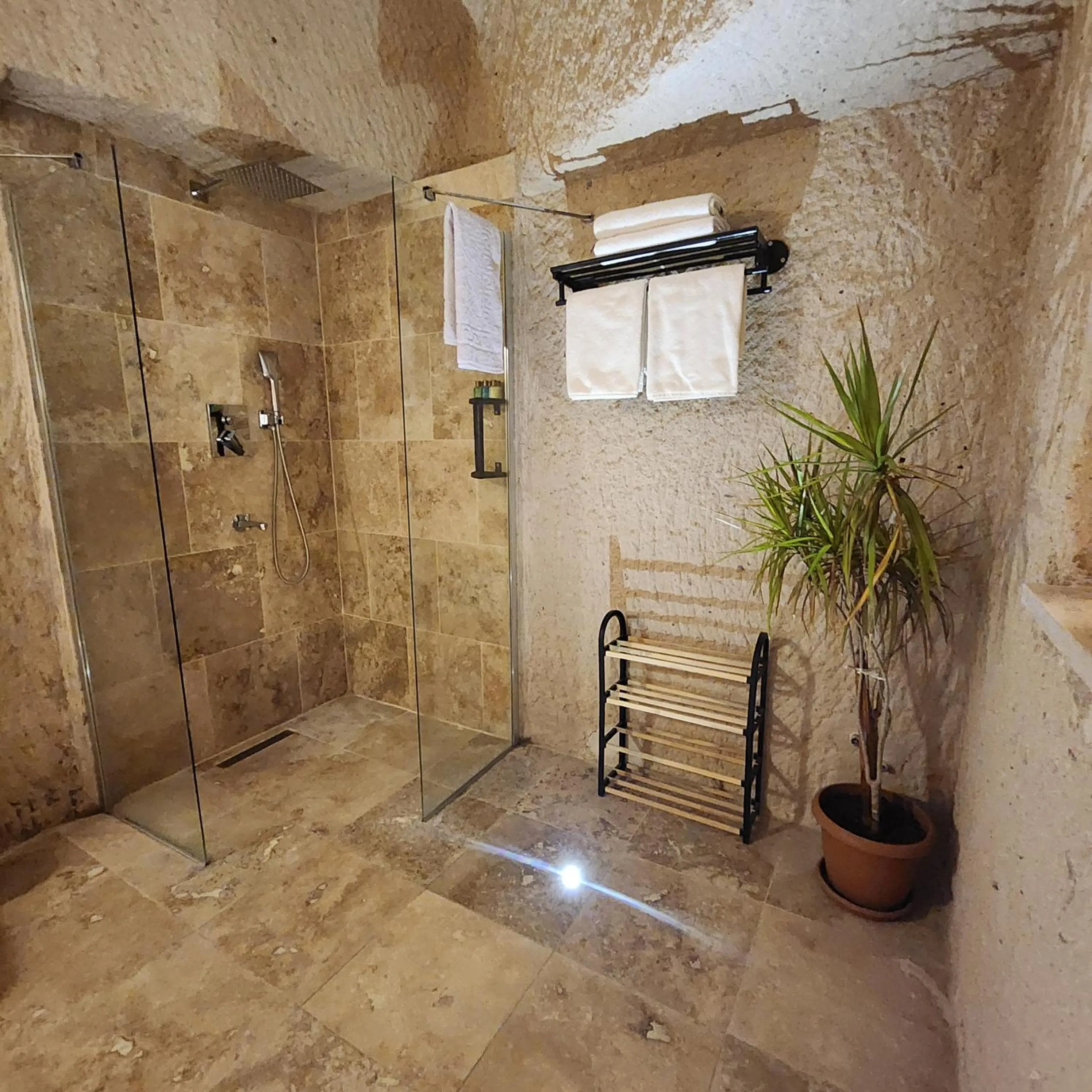 Shower in Memories Cave House Adults Only Plus 12