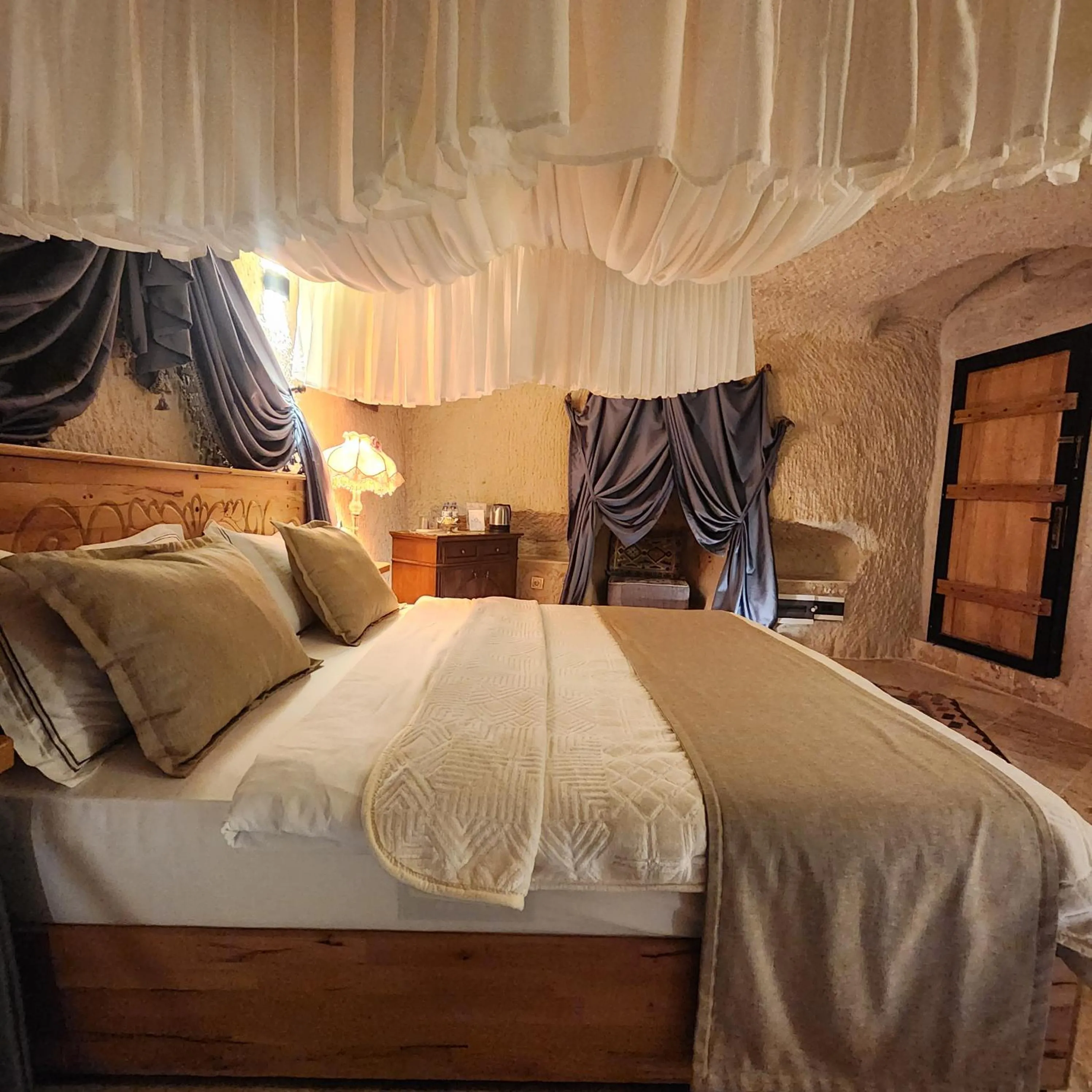 Bed in Memories Cave House Adults Only Plus 12