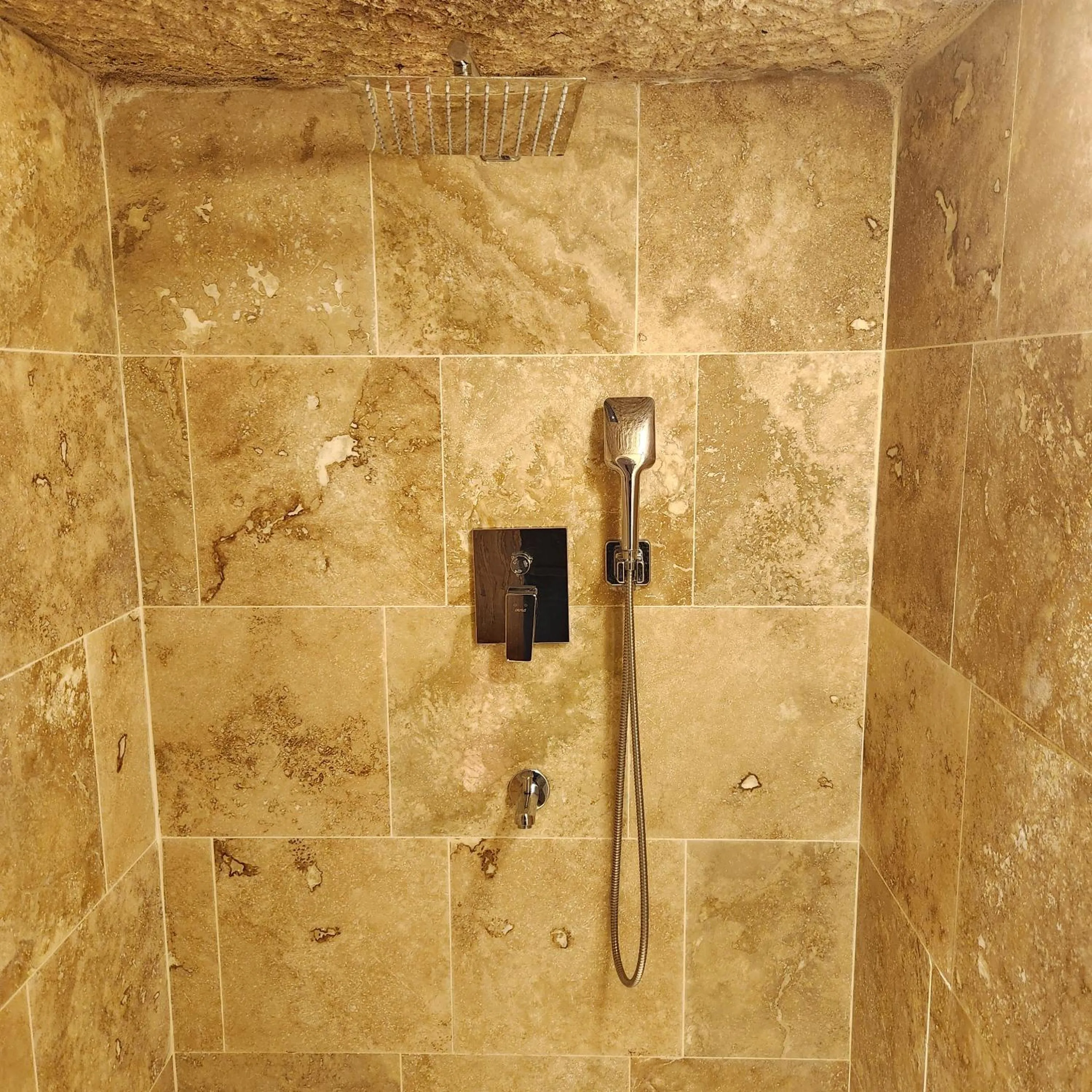 Shower in Memories Cave House Adults Only Plus 12