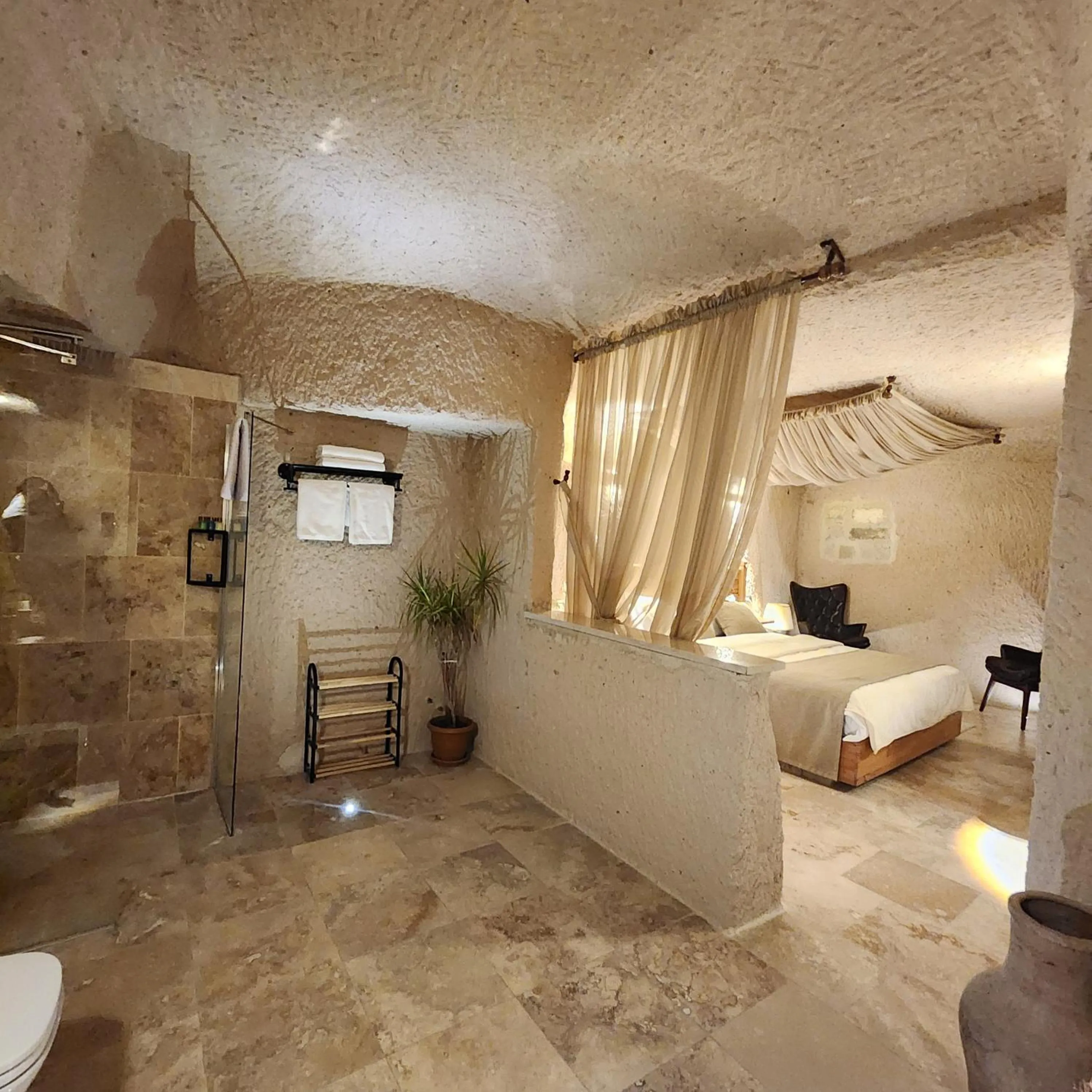 Shower in Memories Cave House Adults Only Plus 12