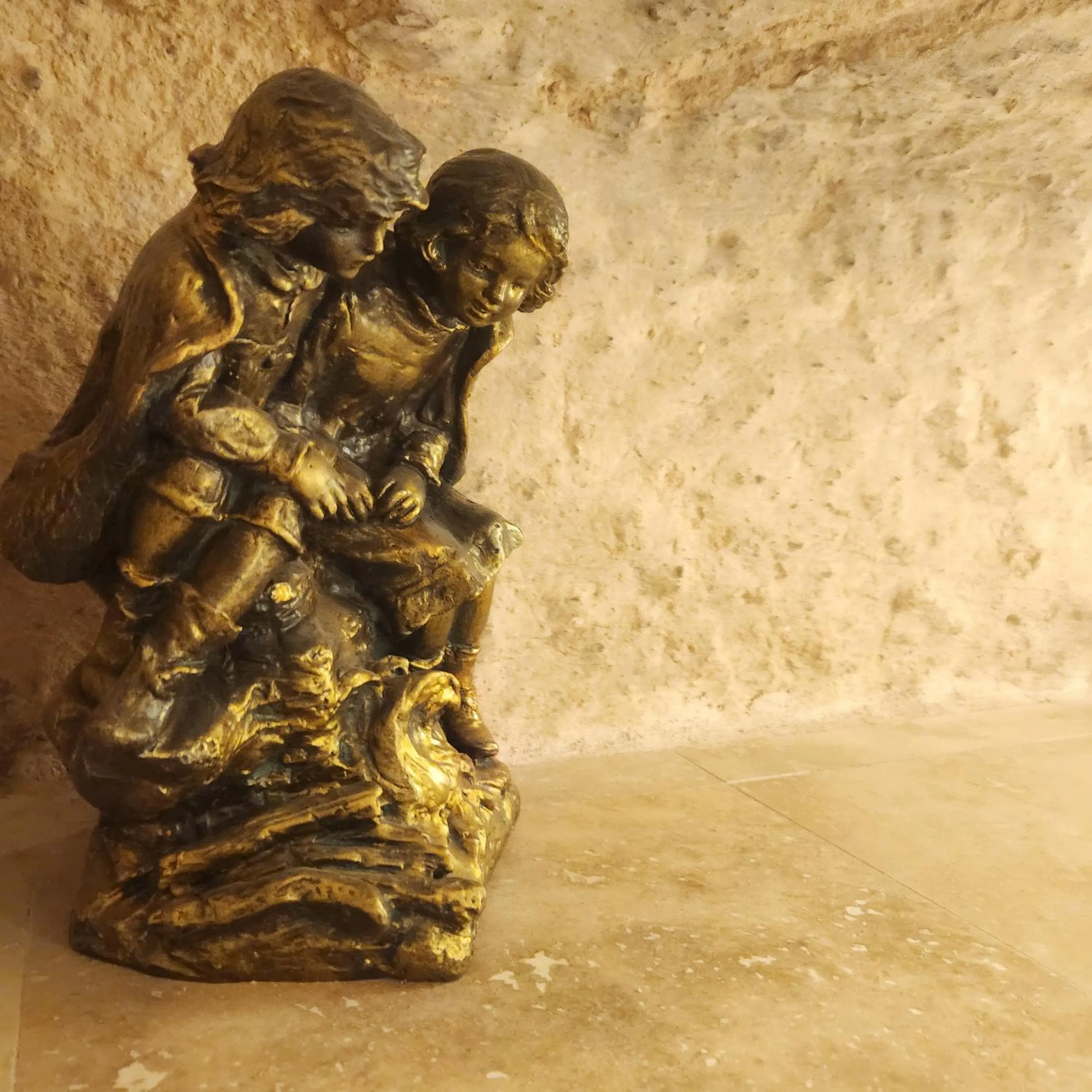 Decorative detail in Memories Cave House Adults Only Plus 12