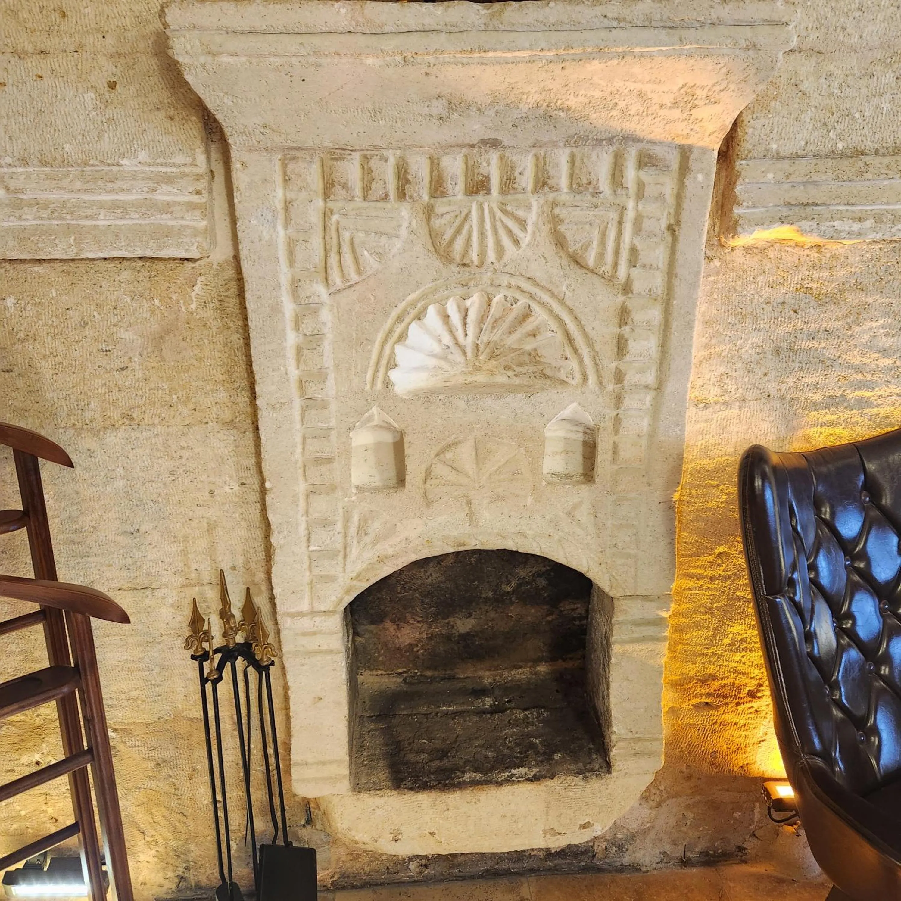 fireplace in Memories Cave House Adults Only Plus 12