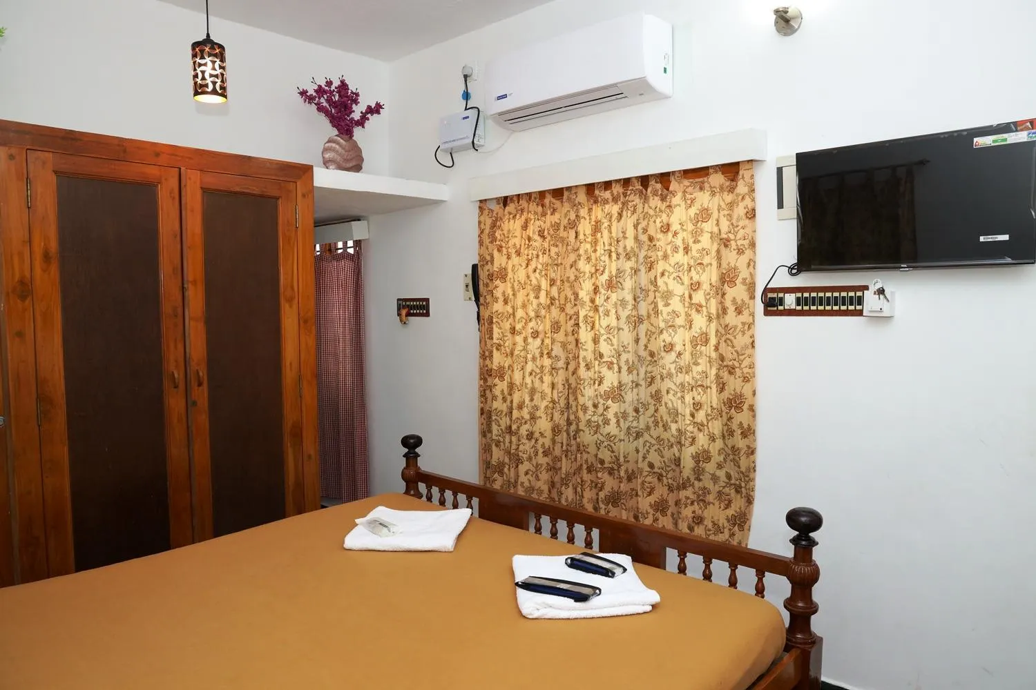 Bed in LA VILLA CREOLE