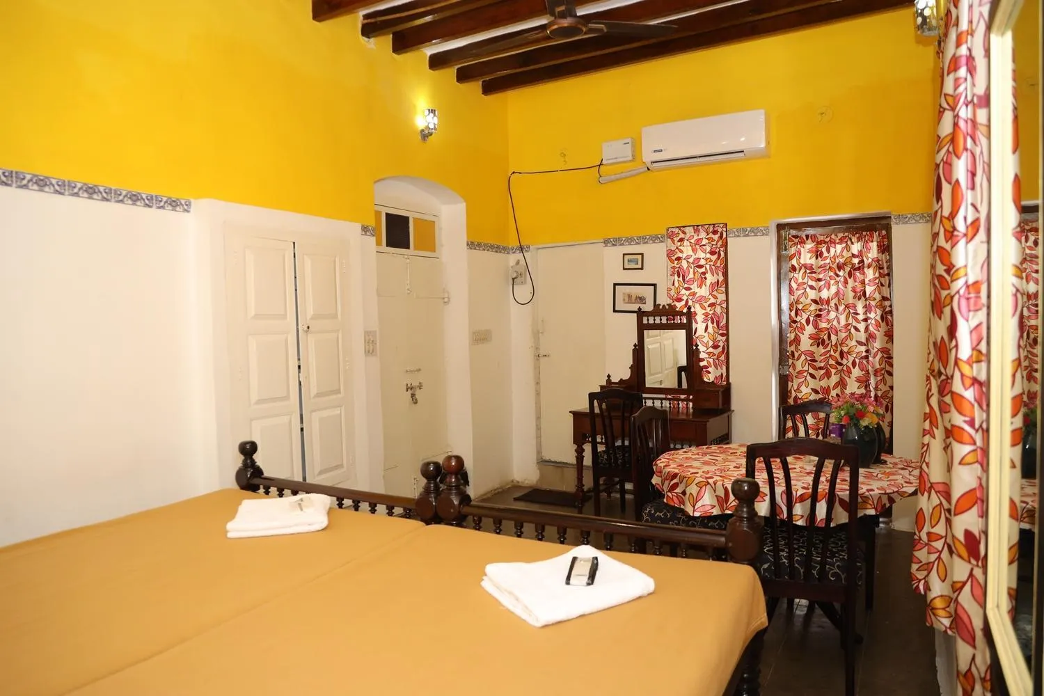 Bed in LA VILLA CREOLE