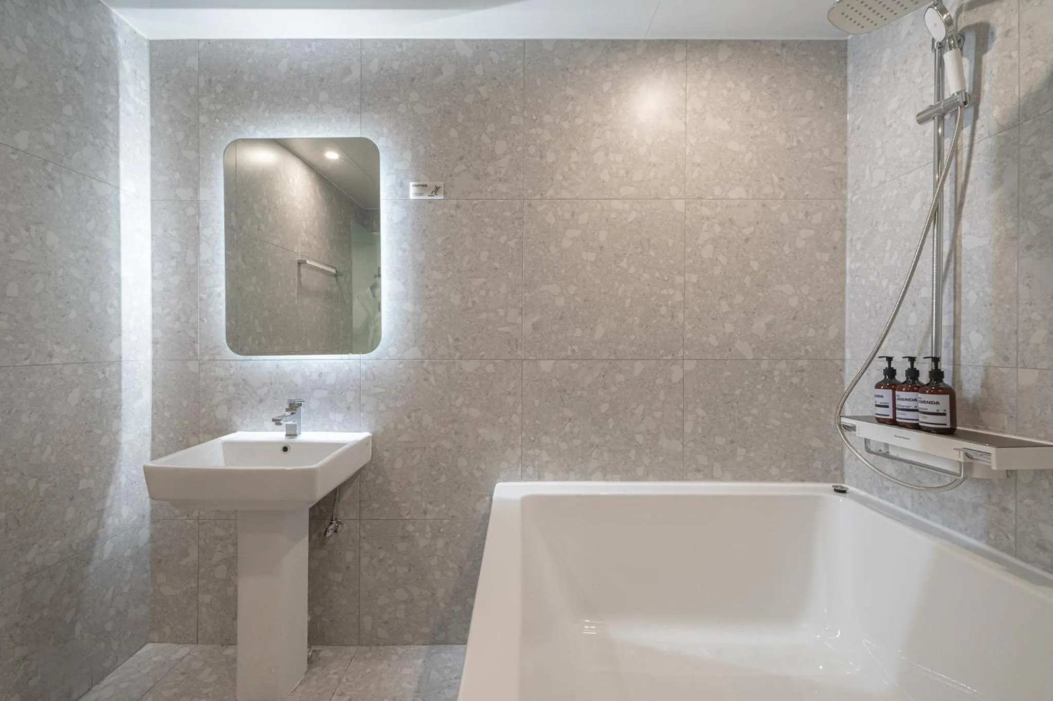 Photo of the whole room in Hotel Lavanda