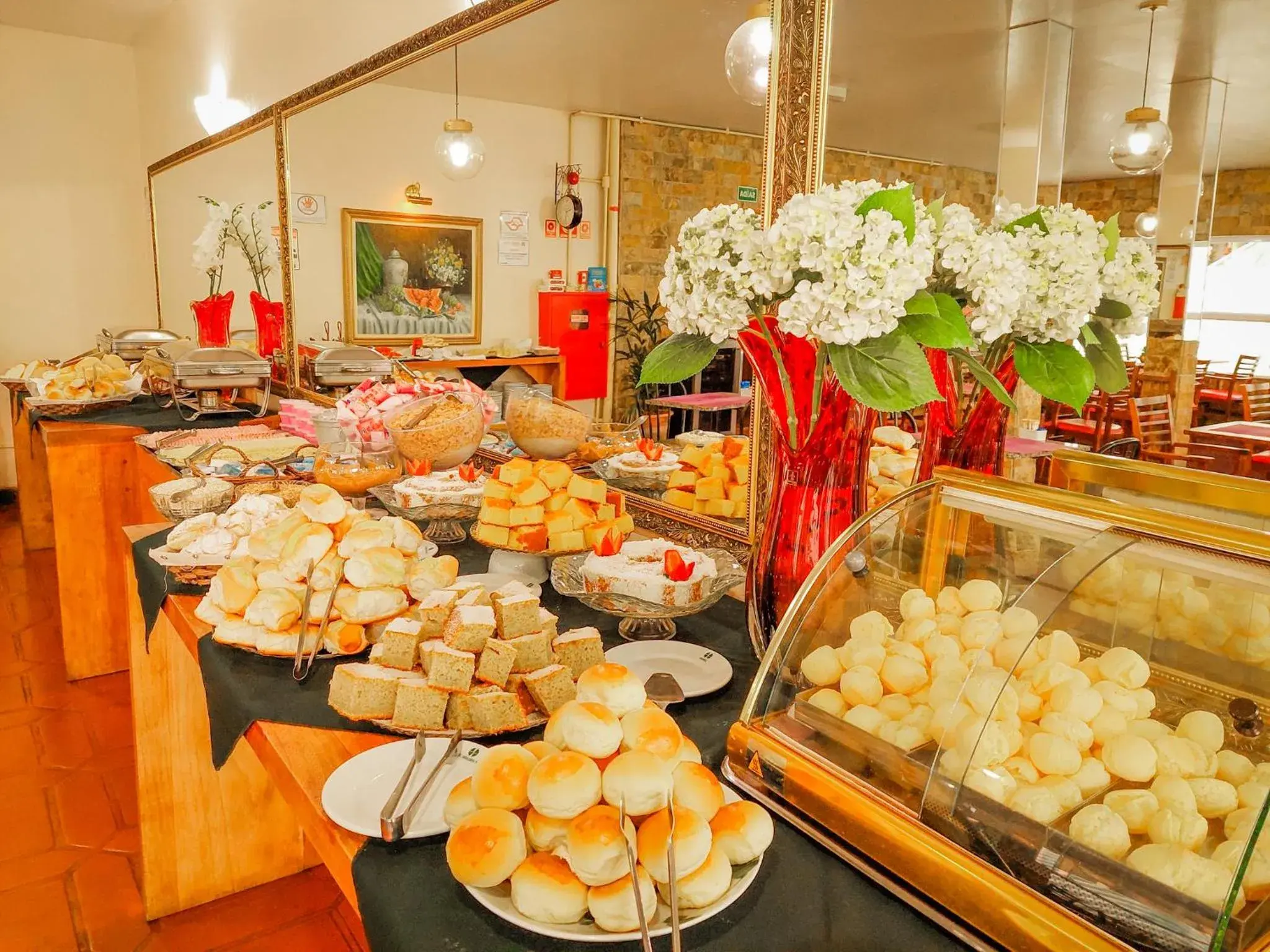 Breakfast in Hotel Fazenda Golden Park Campos do Jordão Breakfast in Hotel Fazenda Golden Park Campos do Jordão