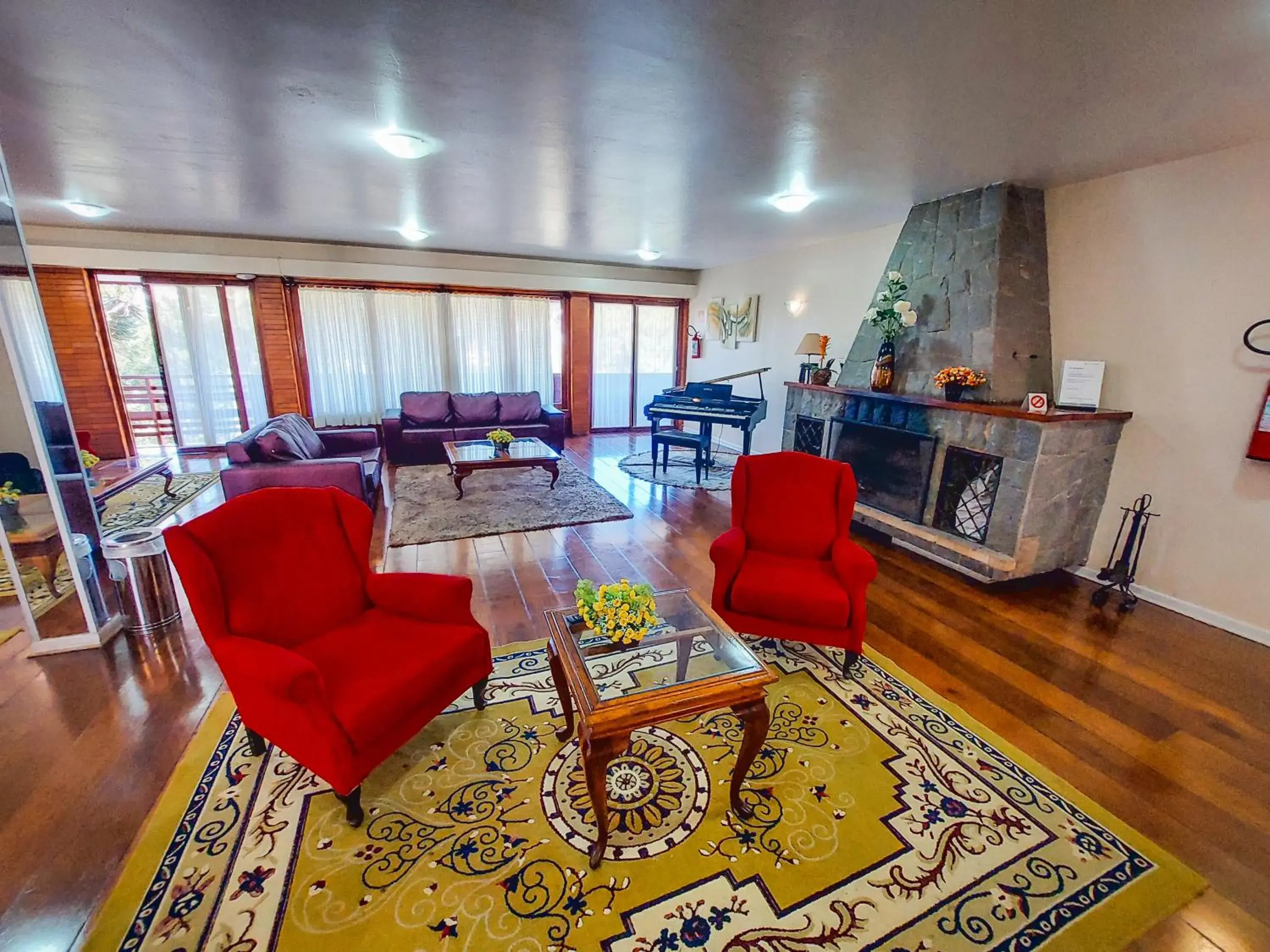 Living room in Hotel Fazenda Golden Park Campos do Jordão Living room in Hotel Fazenda Golden Park Campos do Jordão