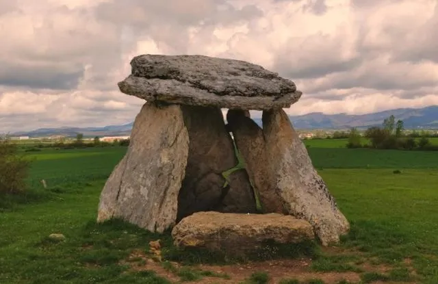 Hiking in Andamur San Román