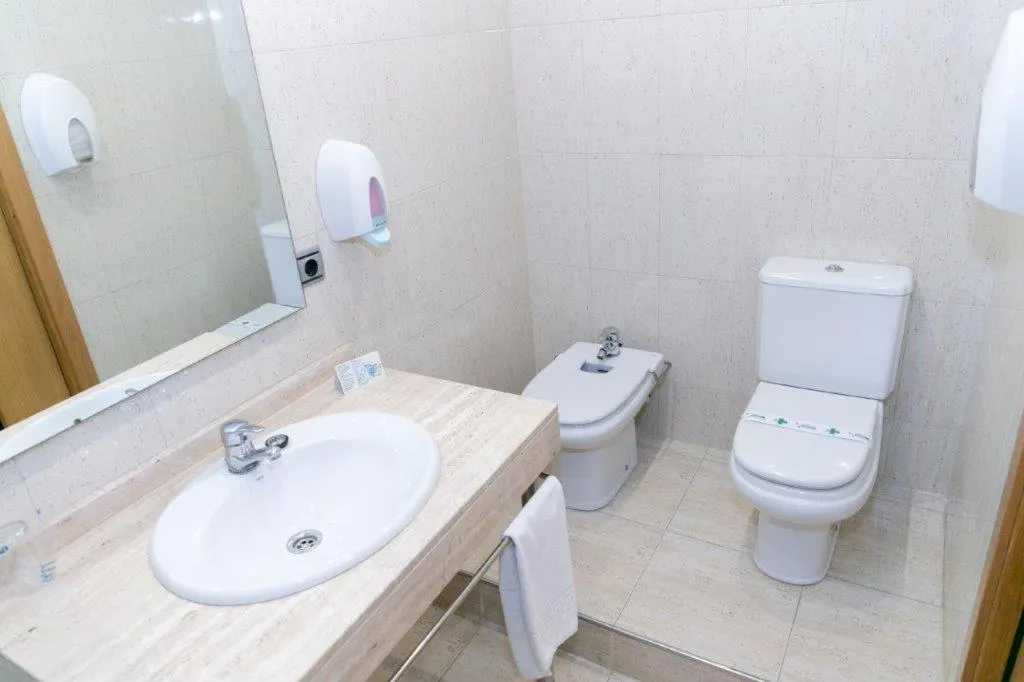 Shower in Andamur San Román