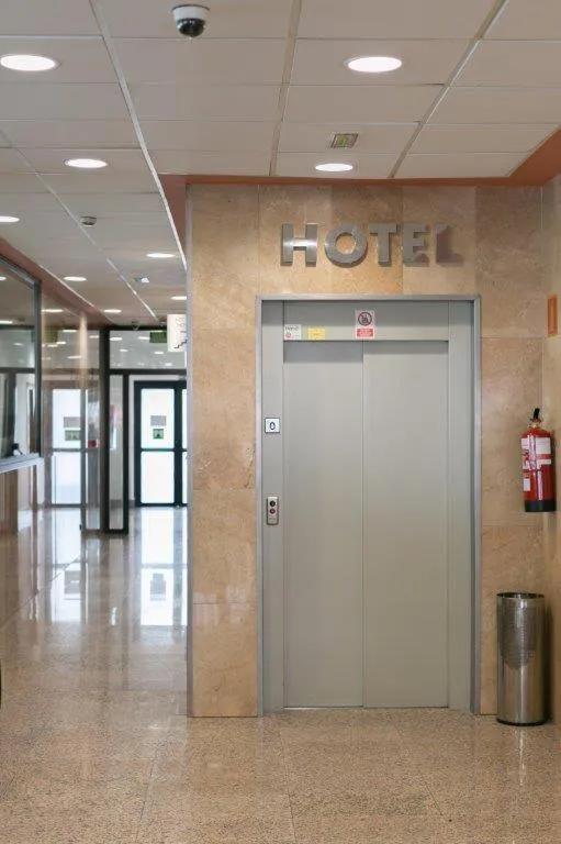 elevator in Andamur San Román