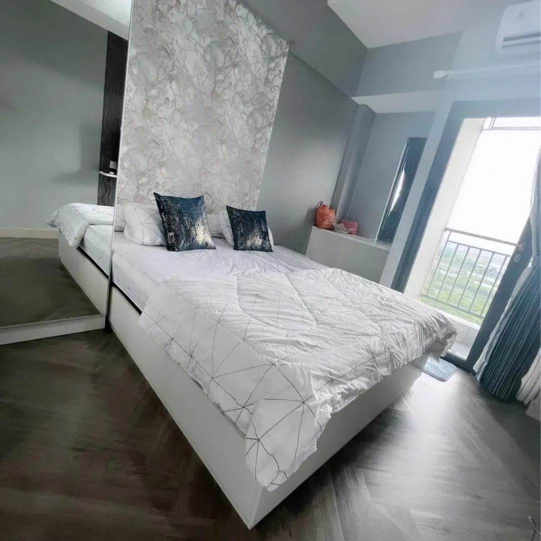 Bed in Kalibata Apartemen by Oficial Group