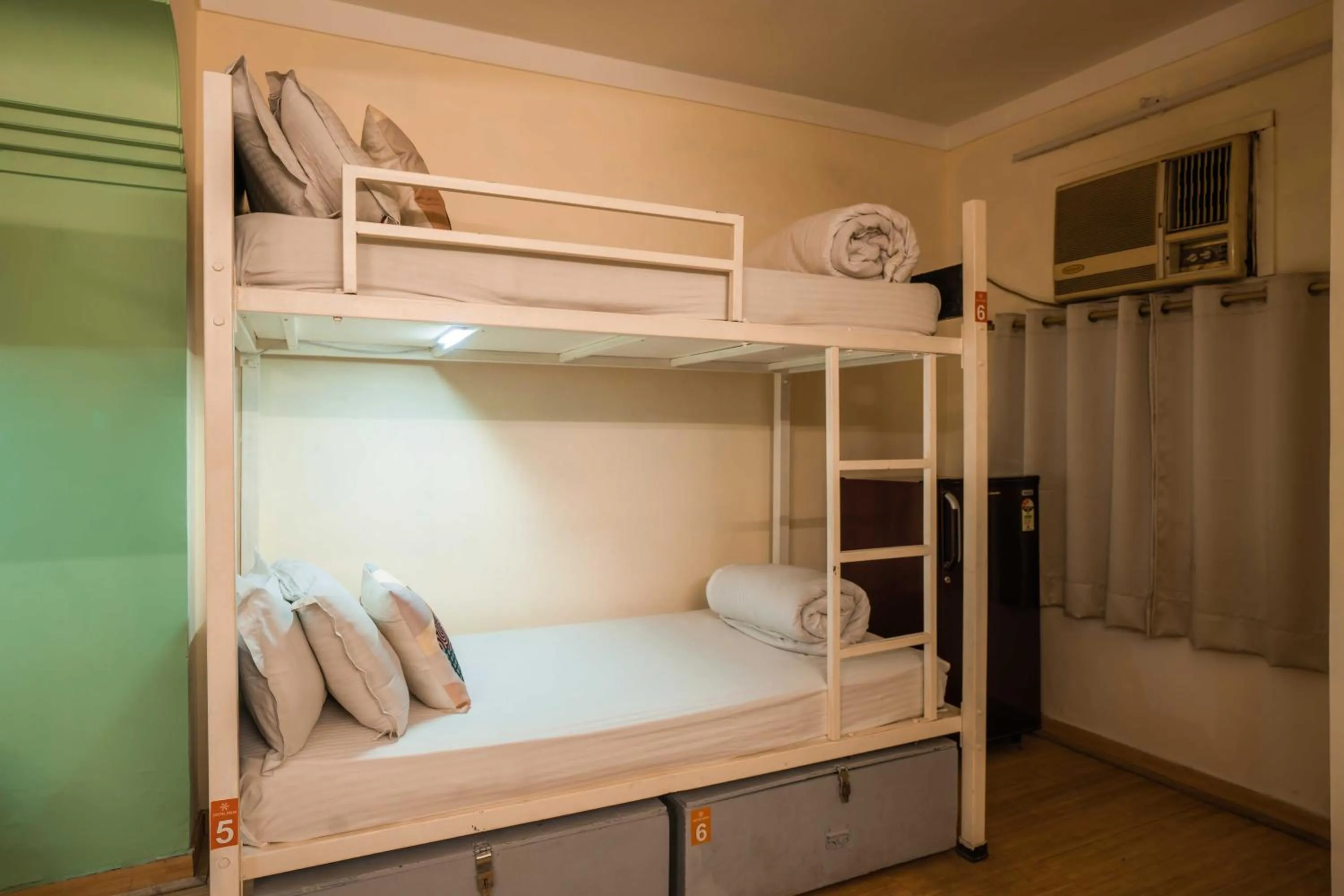 Photo of the whole room, Bed in Zostel Delhi