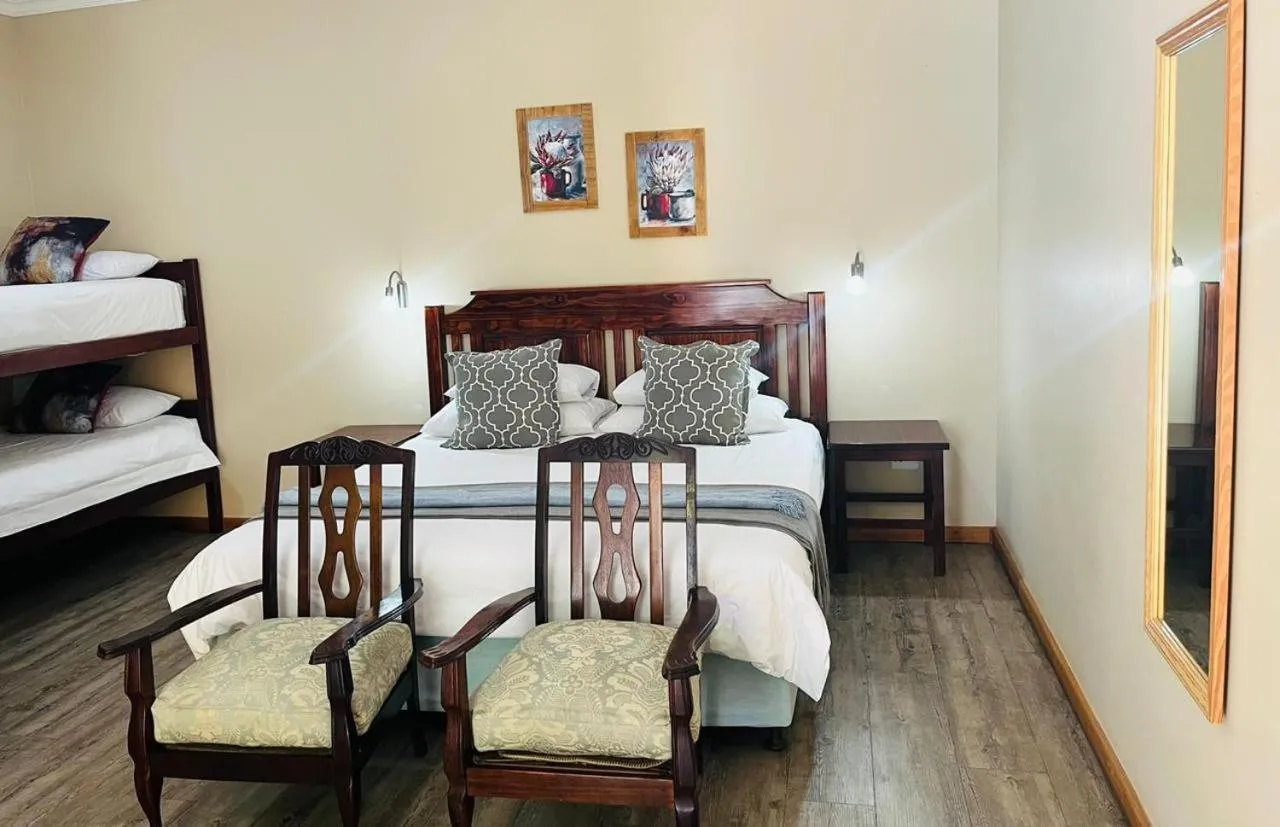 Bedroom, Bed in 17 on Bird Guest House