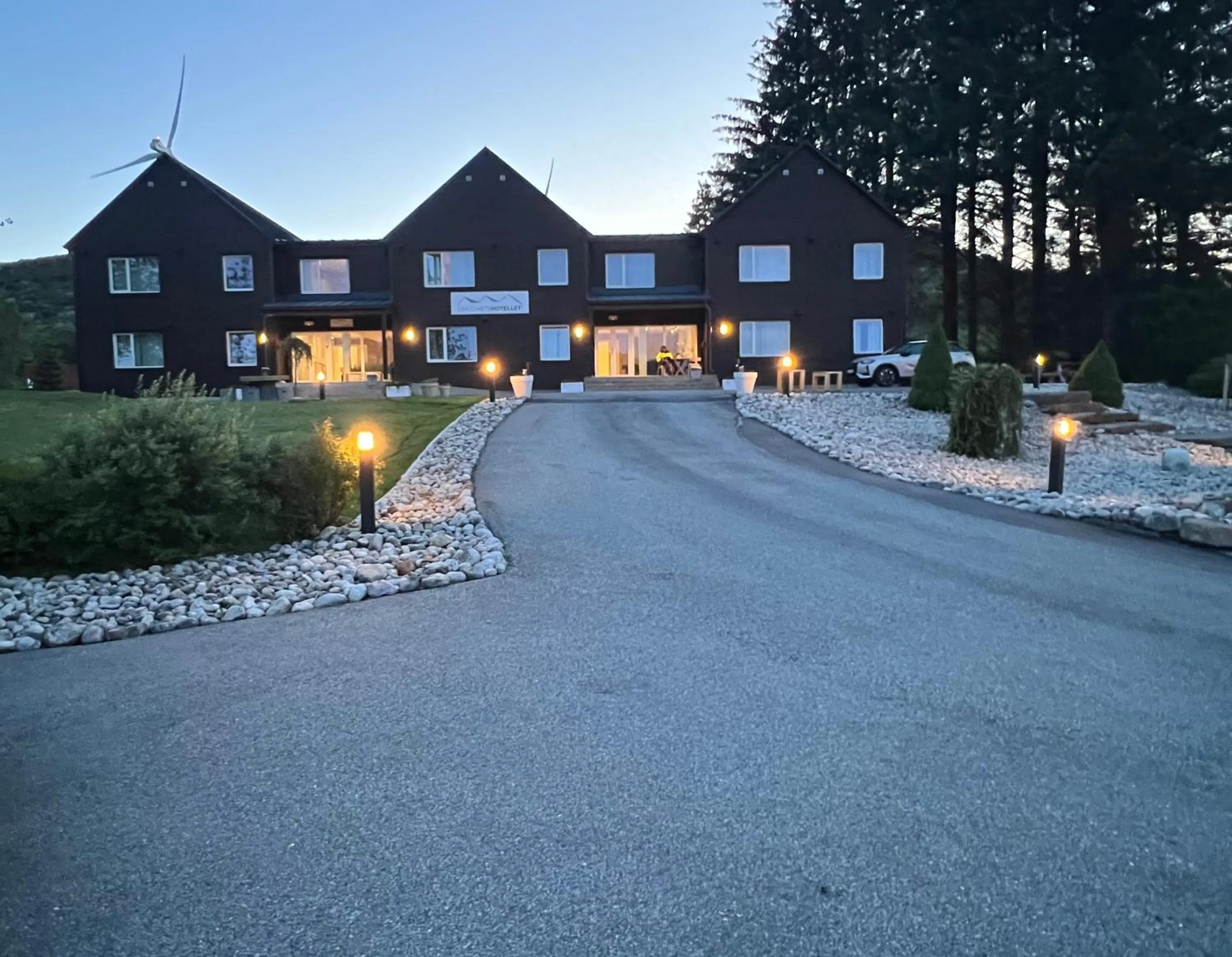 Property building in Selvbetjent leilighetshotell på Ålgård