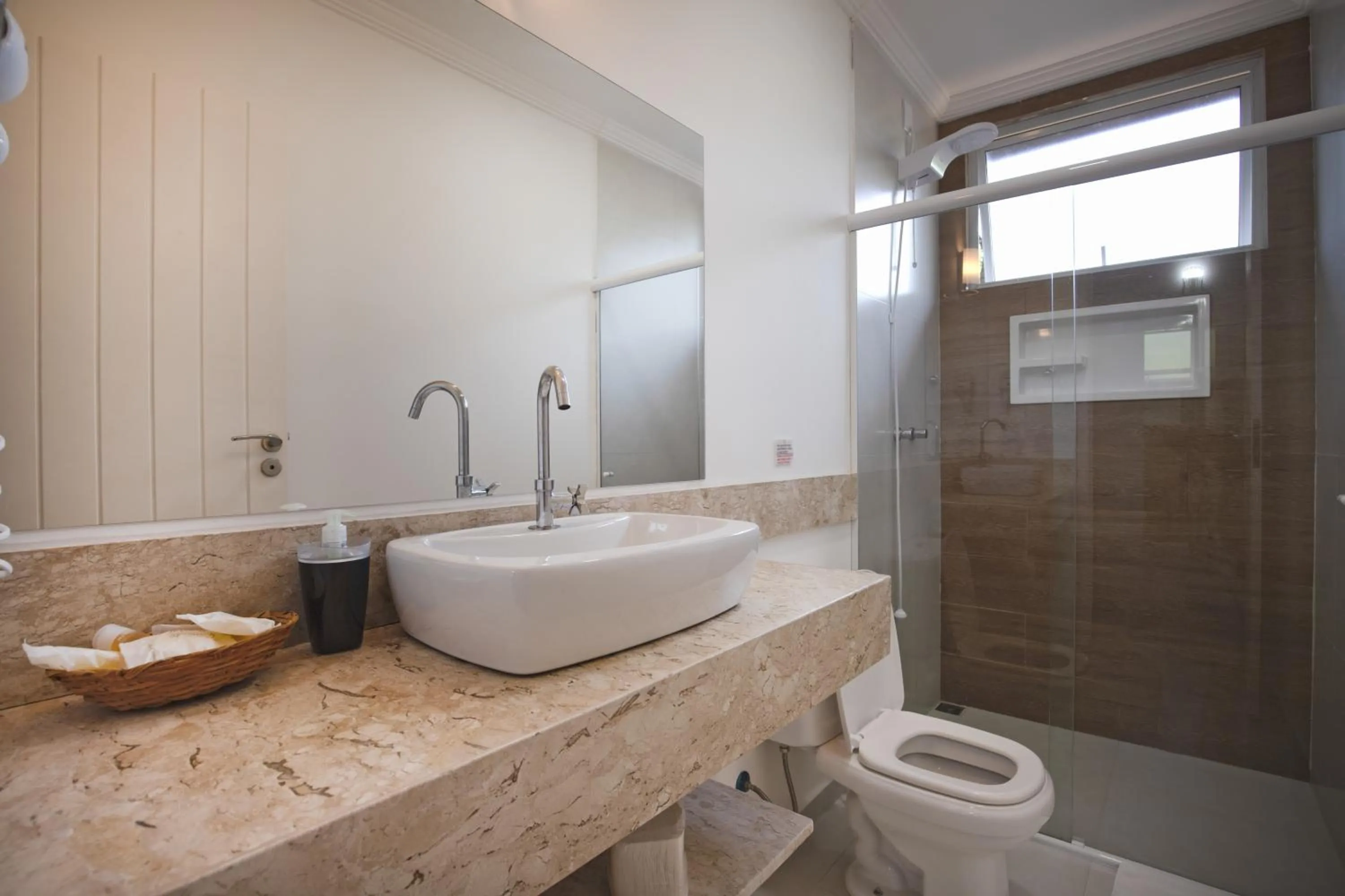 Shower in Pousada Recanto Jota Ge