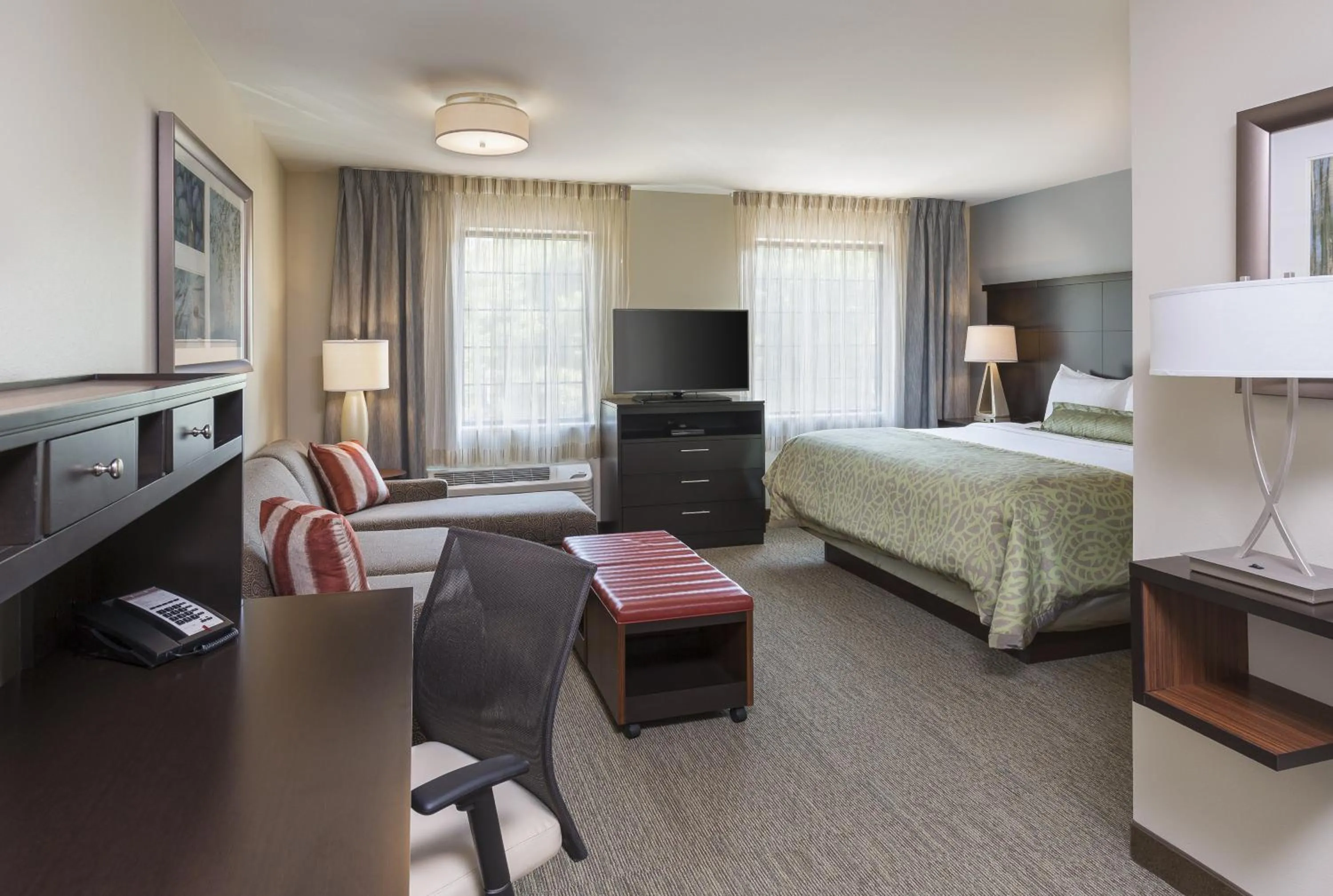 Bed in Staybridge Suites Canton by IHG