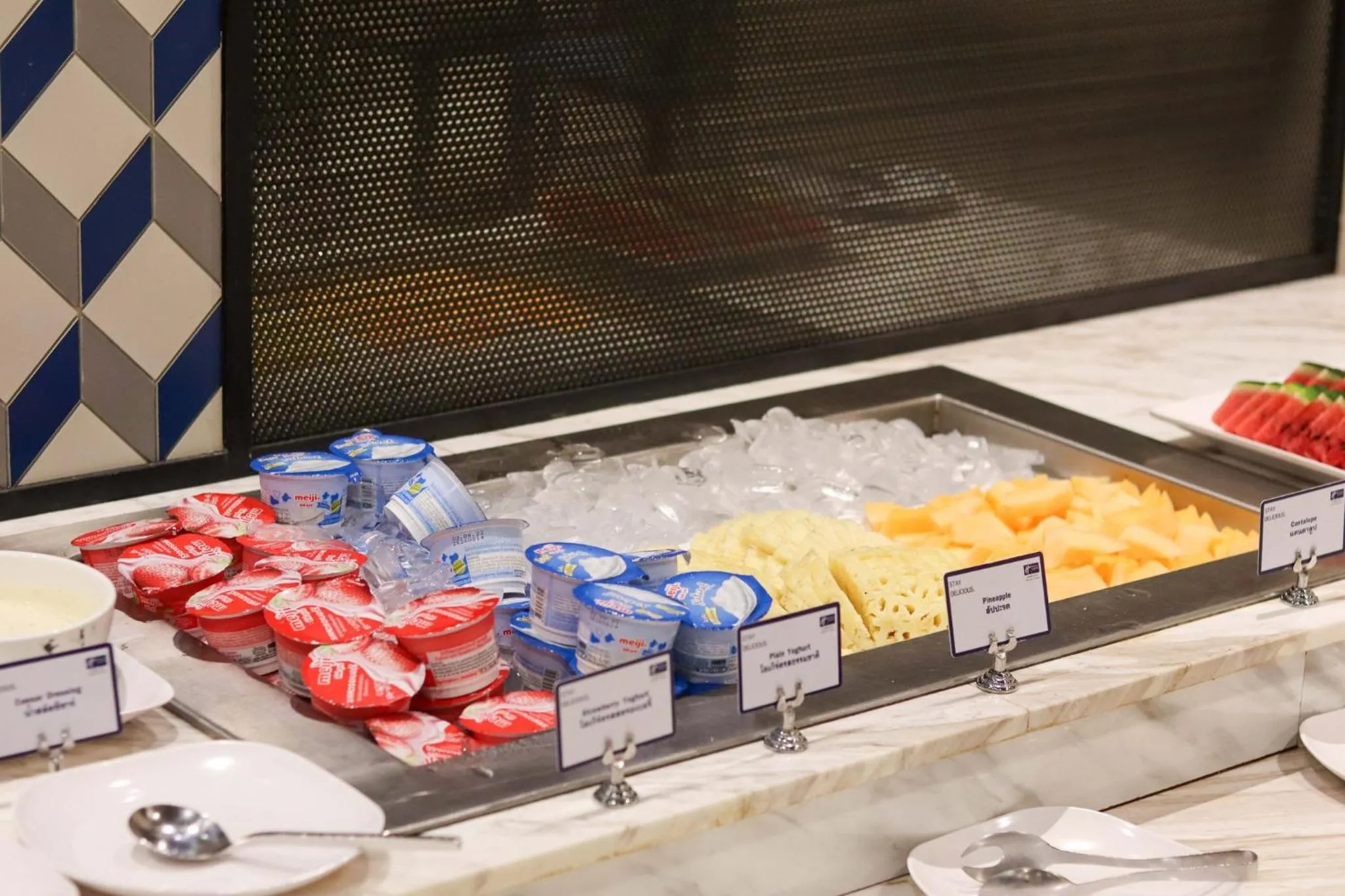 Breakfast in Holiday Inn Express Bangkok Sukhumvit 11 by IHG