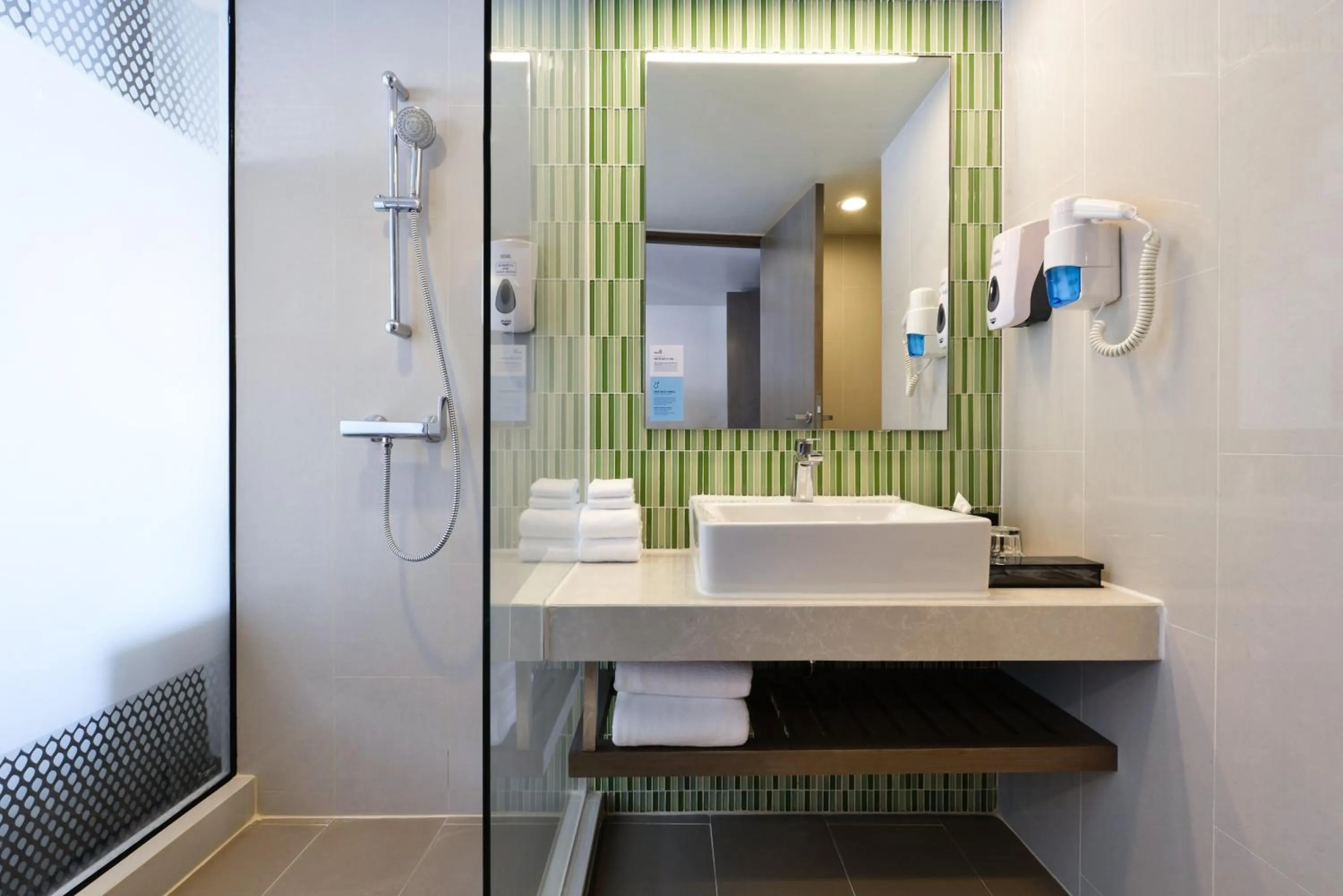 Bathroom in Holiday Inn Express Bangkok Sukhumvit 11 by IHG