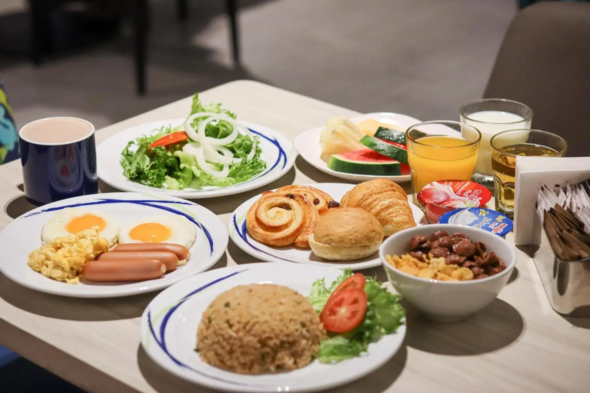 Holiday Inn Express Bangkok Sukhumvit 11 by IHG Holiday Inn Express Bangkok Sukhumvit 11 by IHG