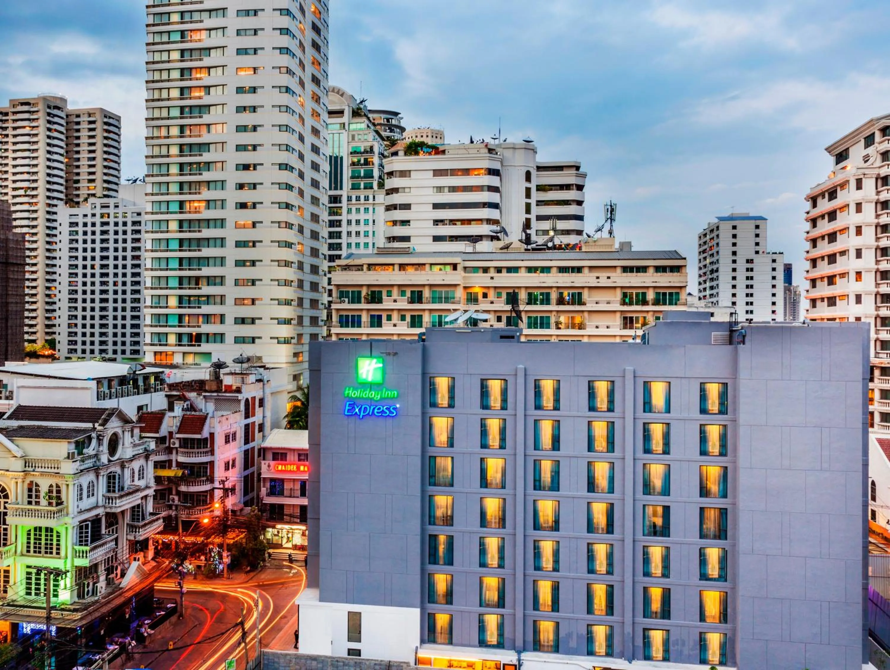 Property building in Holiday Inn Express Bangkok Sukhumvit 11 by IHG