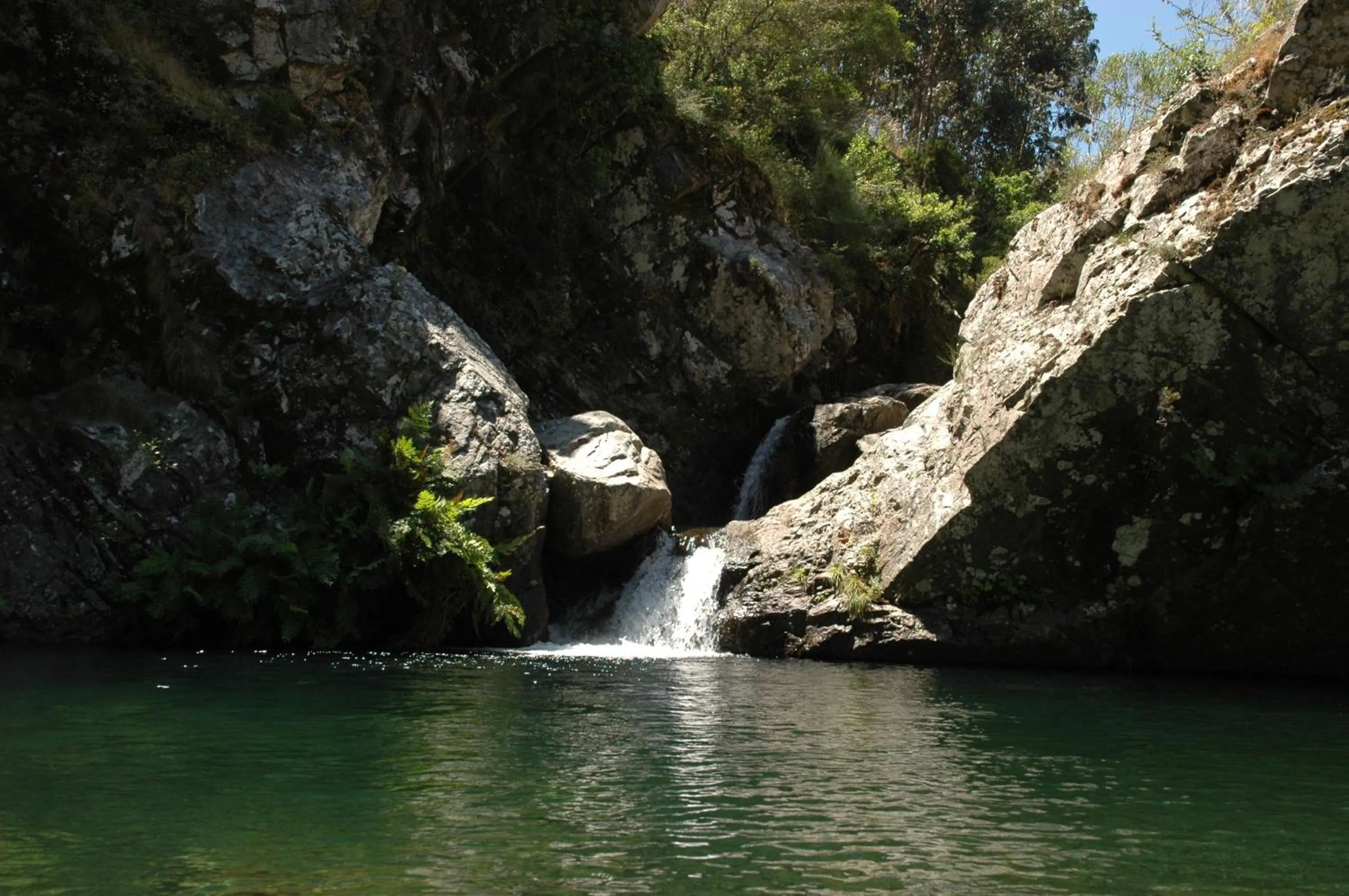 Property building in Casa do Neveiro