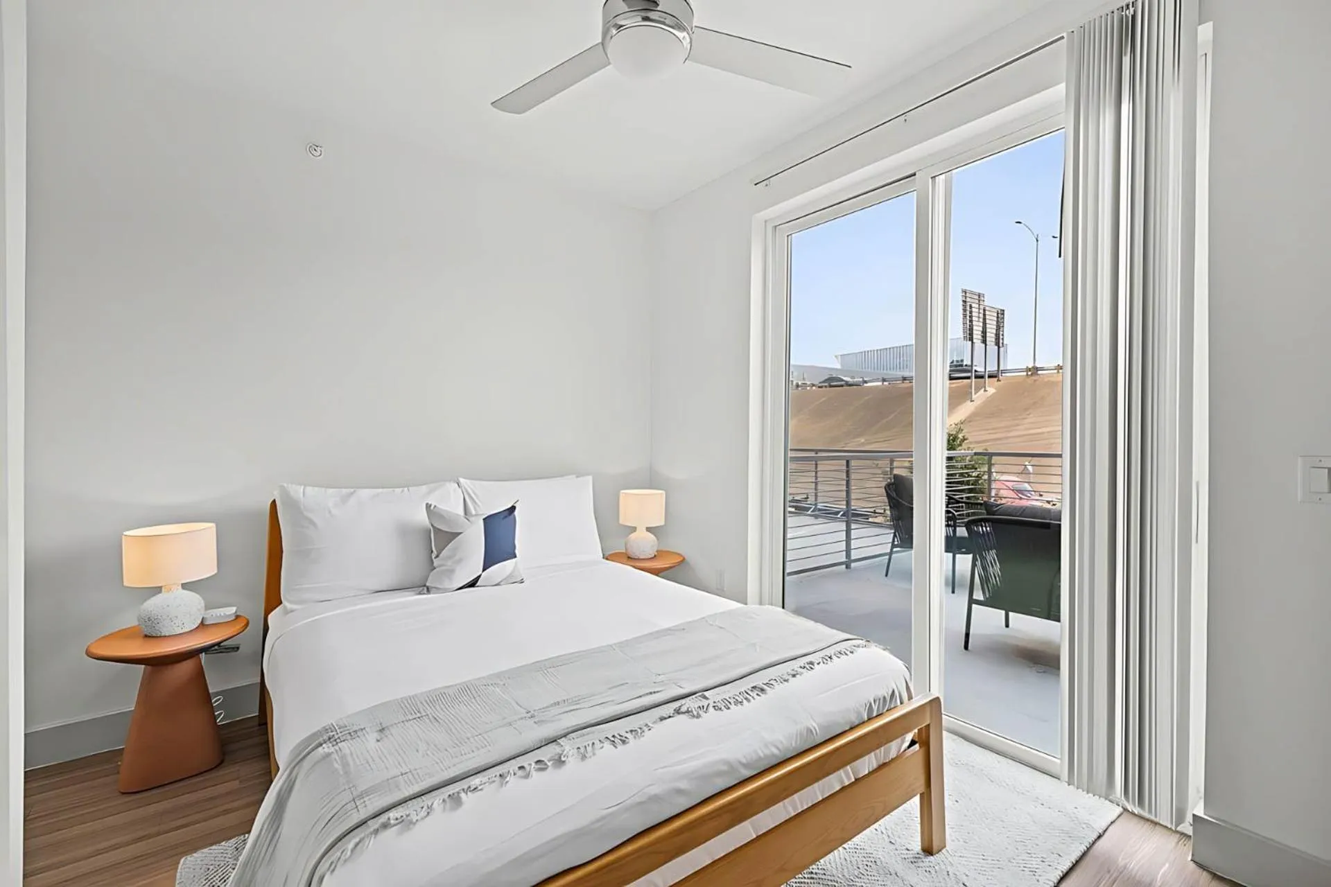 Bedroom, Bed in Placemakr Downtown Austin