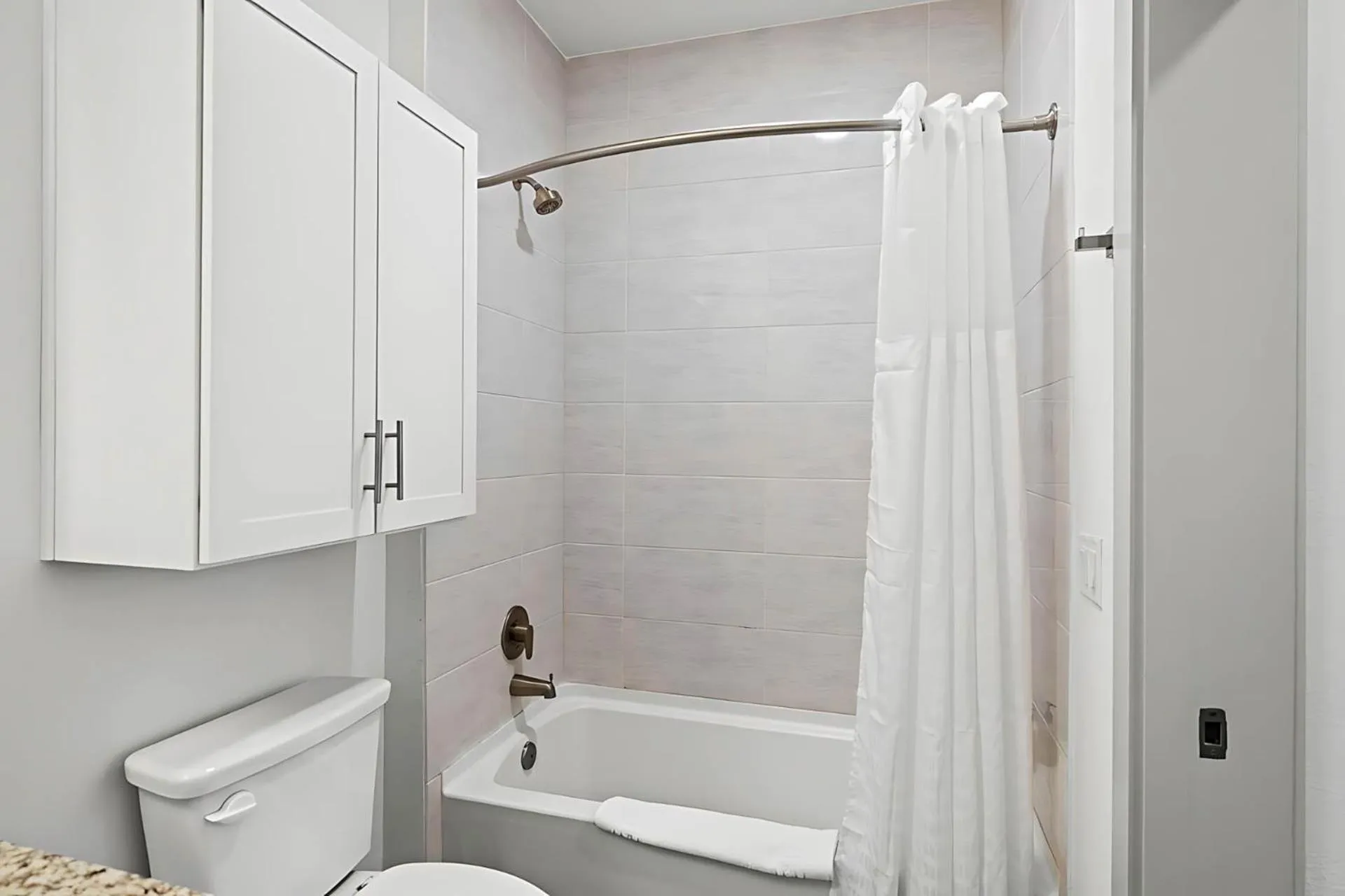 Shower in Placemakr Downtown Austin