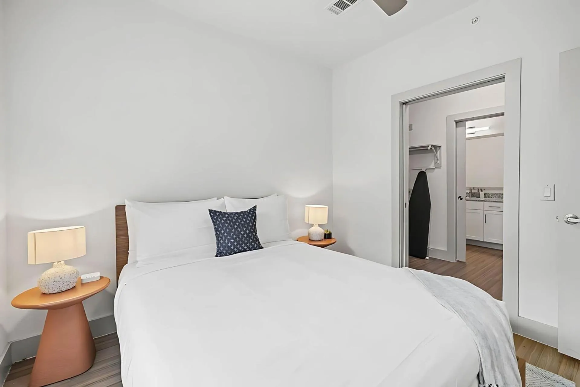 Bedroom, Bed in Placemakr Downtown Austin
