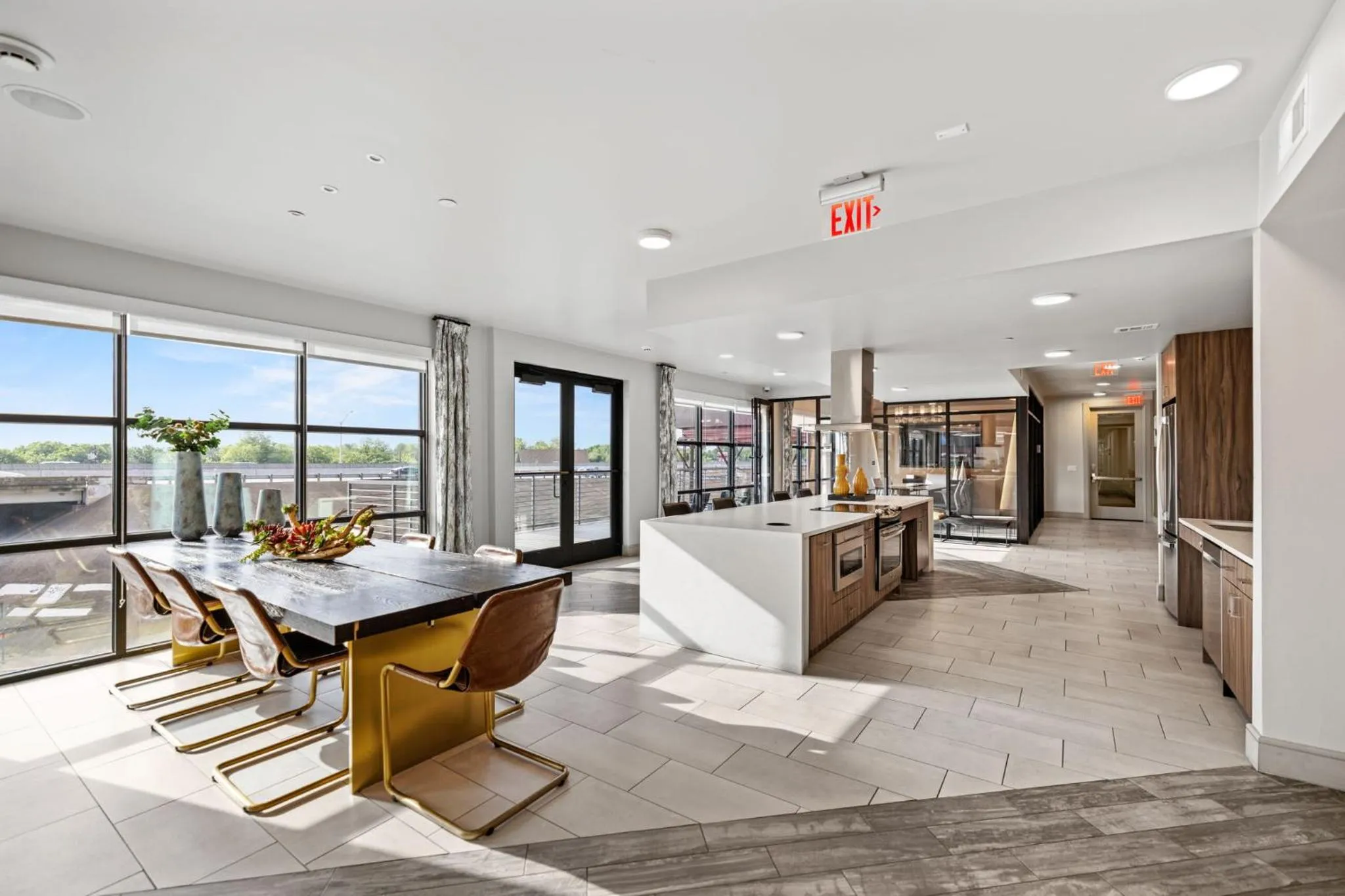 Communal lounge/ TV room in Placemakr Downtown Austin