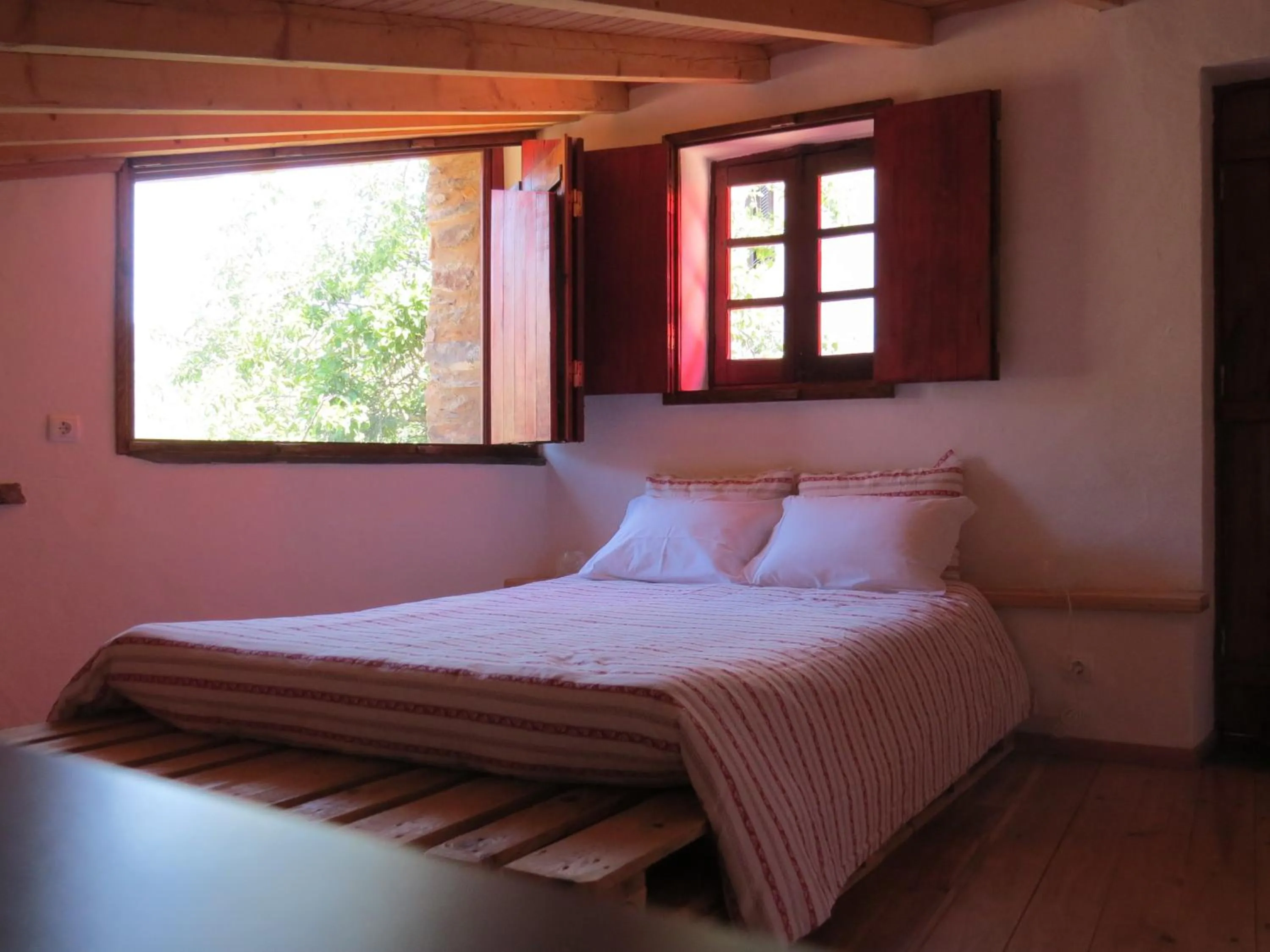 Bed in Casas da Encosta
