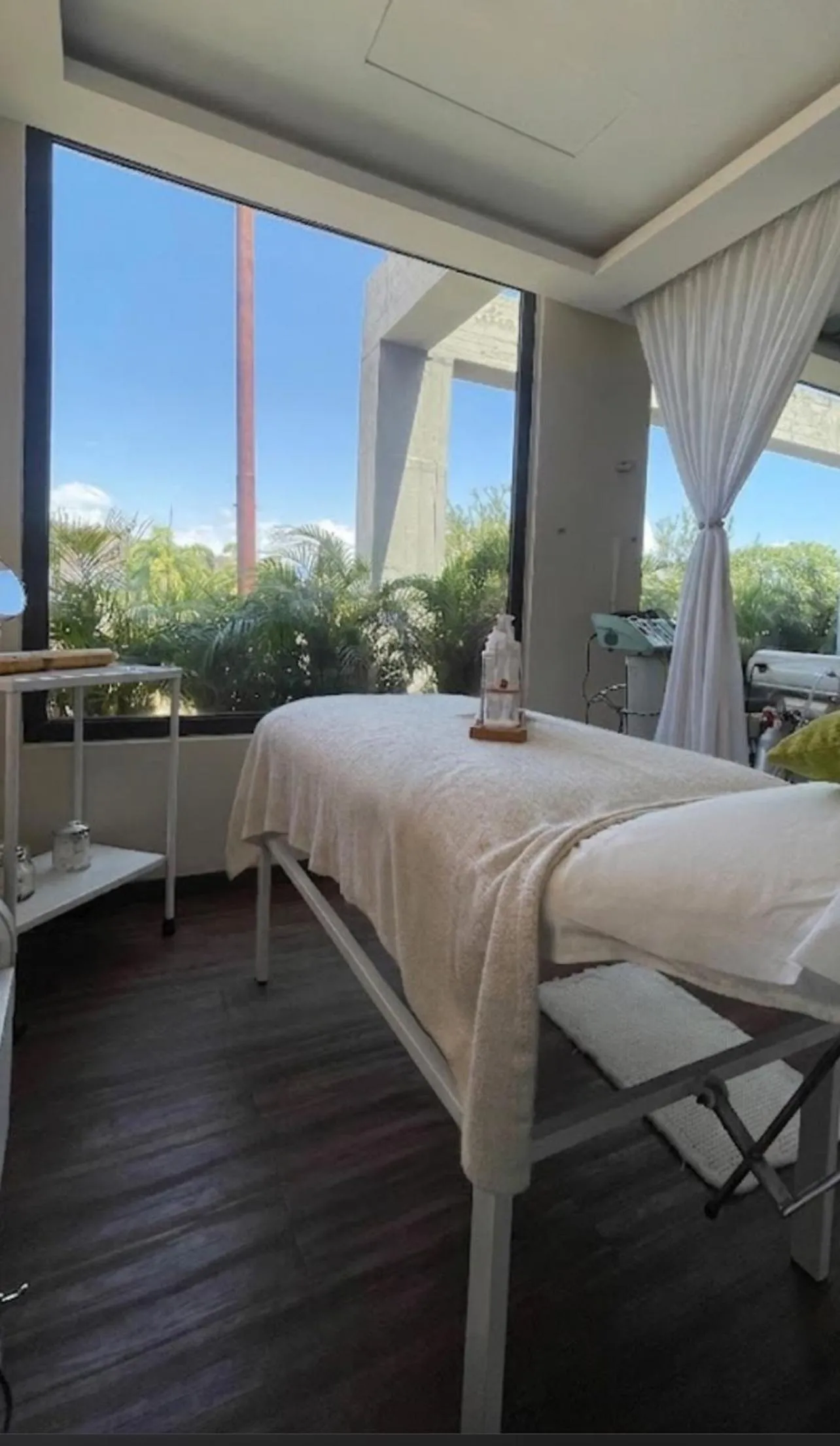 Spa and wellness centre/facilities, Bed in EXECUTIVE SUITES VALENCIA-Venezuela