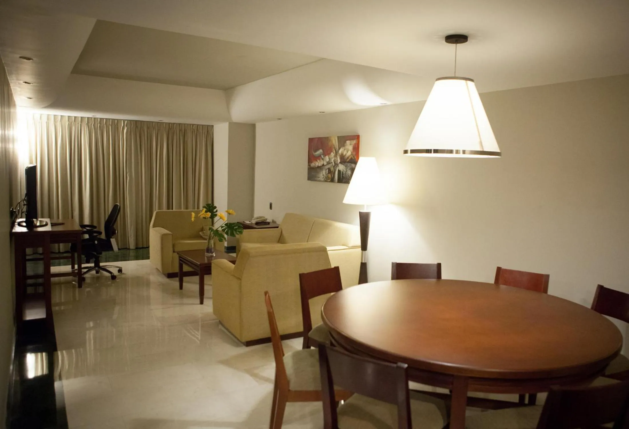 Living room in EXECUTIVE SUITES VALENCIA-Venezuela