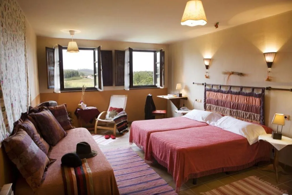 Photo of the whole room, Bed in Hotel Rural La Llosa de Fombona