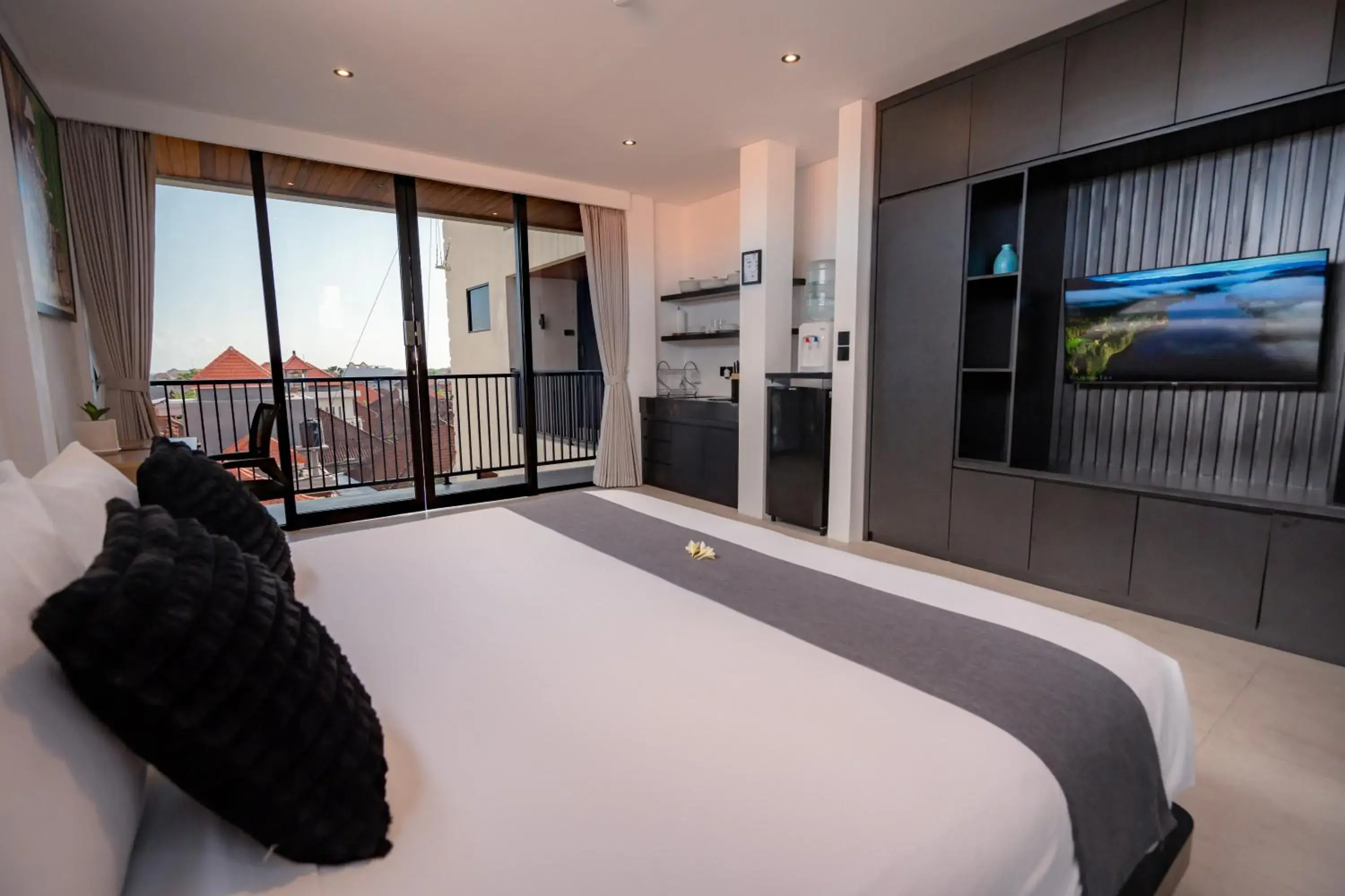 Deluxe One-Bedroom Apartment in Onyx Beach Hotel Deluxe One-Bedroom Apartment in Onyx Beach Hotel