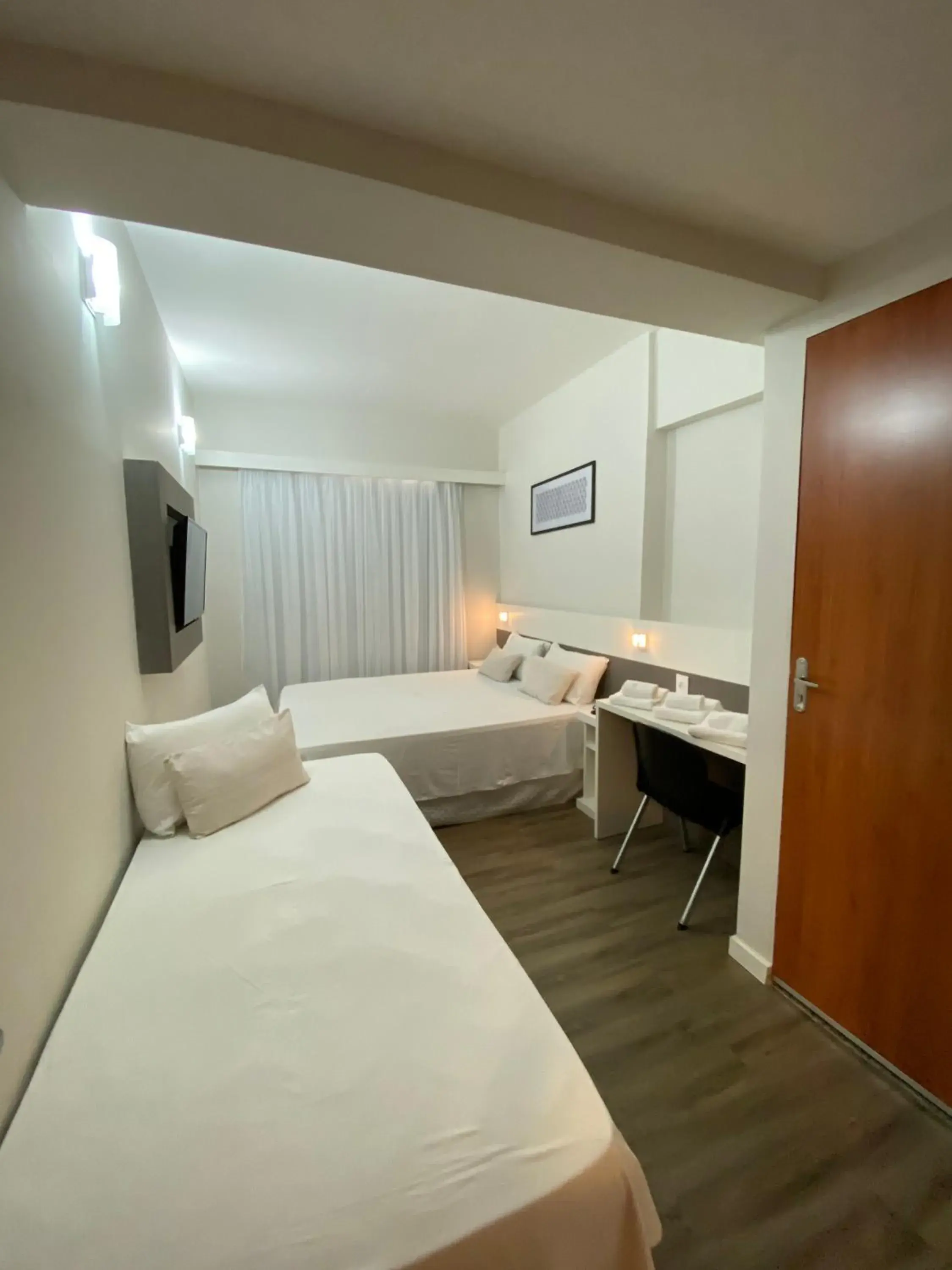 Triple Room - Disability Access in IT's Hotel Triple Room - Disability Access in IT's Hotel