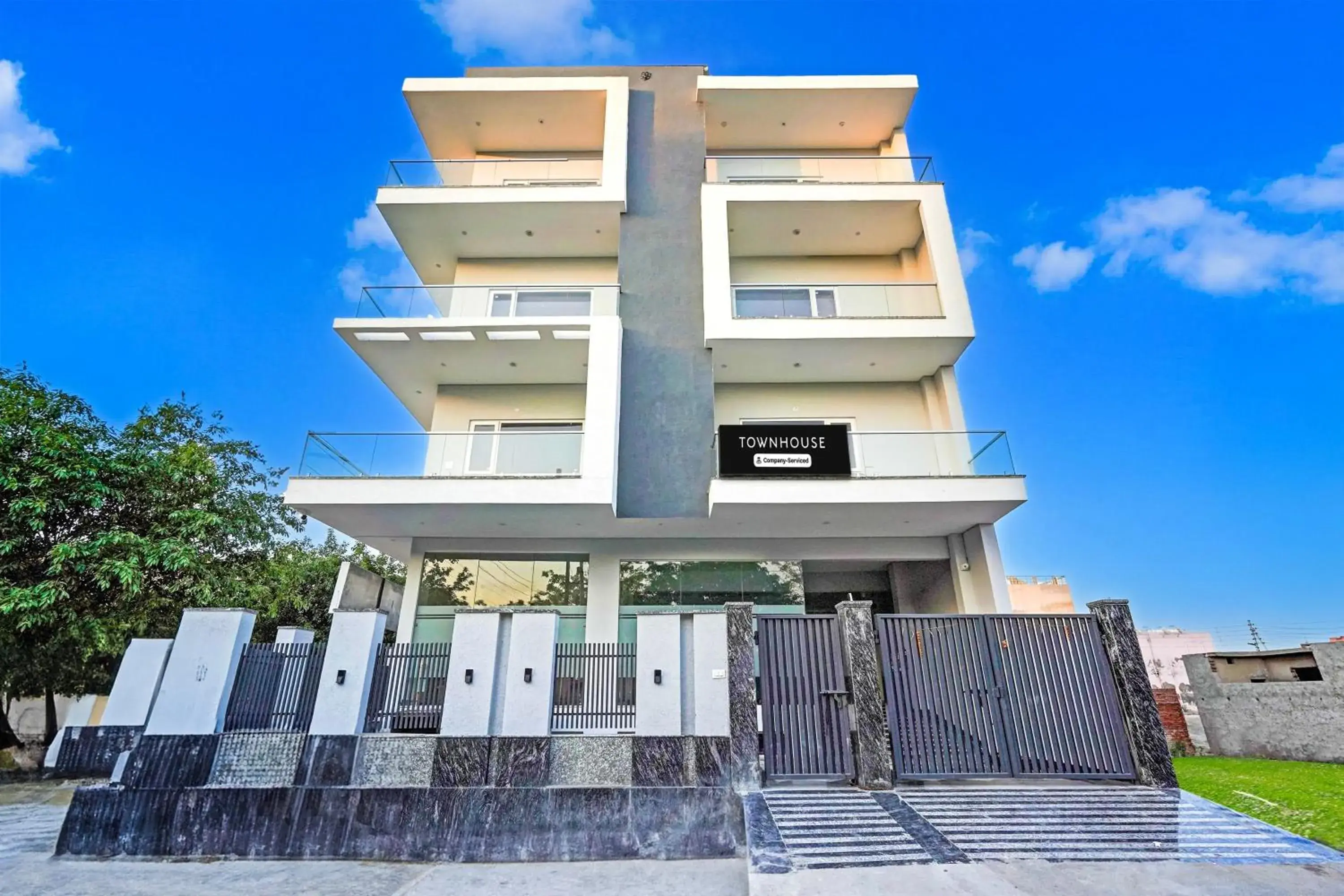 Townhouse Sector 86 Near Sector 83 Metro Station Townhouse Sector 86 Near Sector 83 Metro Station