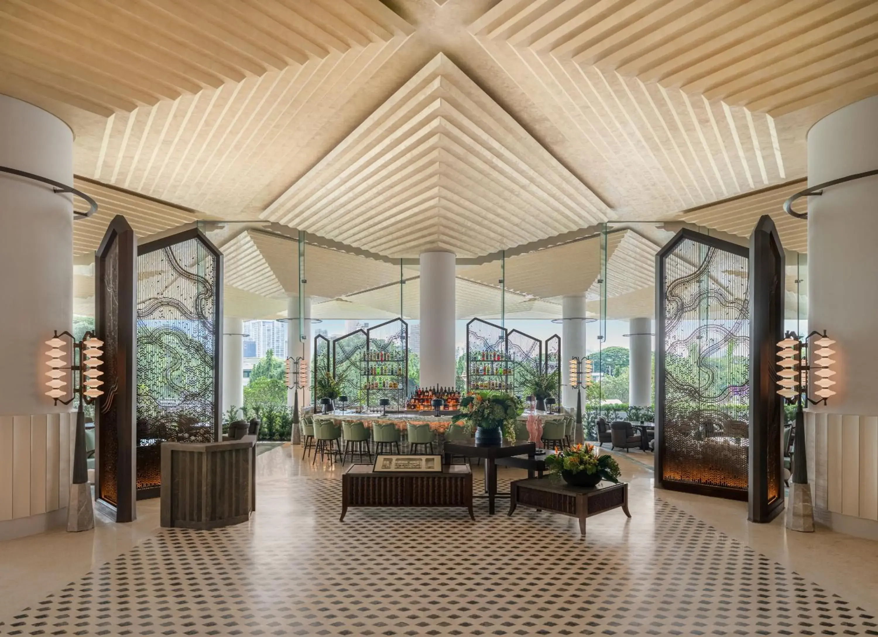 Lounge or bar in Dusit Thani Bangkok Lounge or bar in Dusit Thani Bangkok