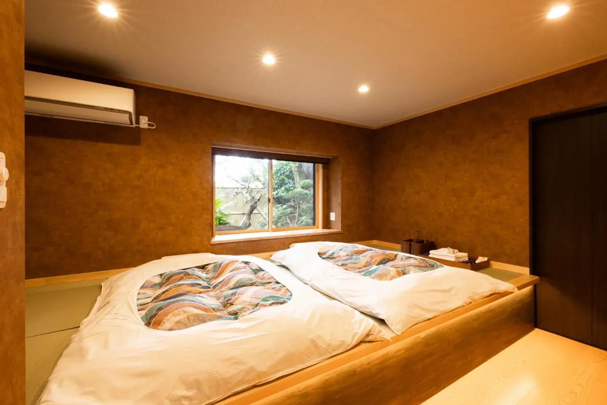 Japanese-Style Quadruple Room with Garden View with Open-Air Bath in AtamiOnsen Nagahamaen Japanese-Style Quadruple Room with Garden View with Open-Air Bath in AtamiOnsen Nagahamaen